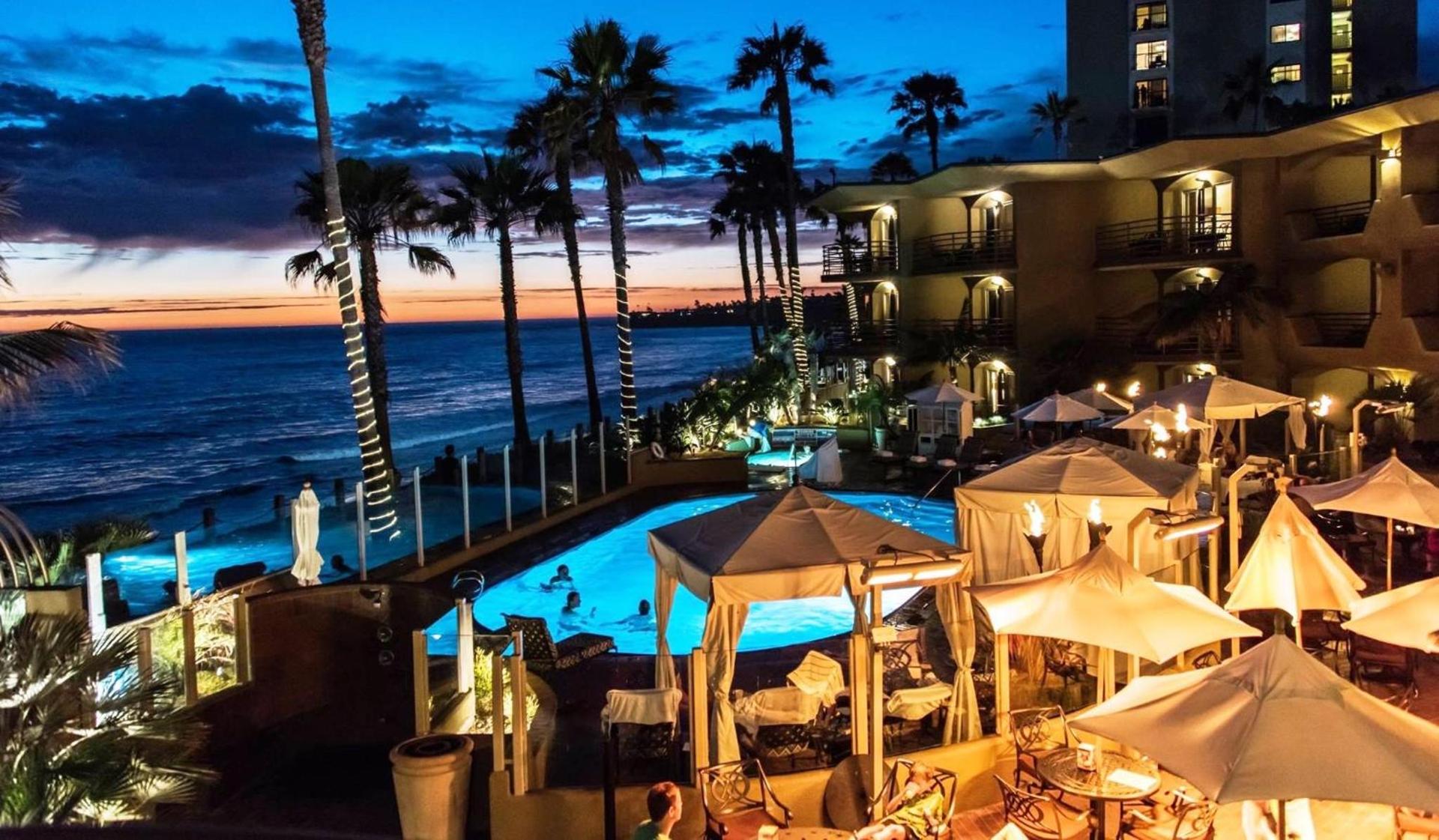 Pacific Terrace Hotel photo 8
