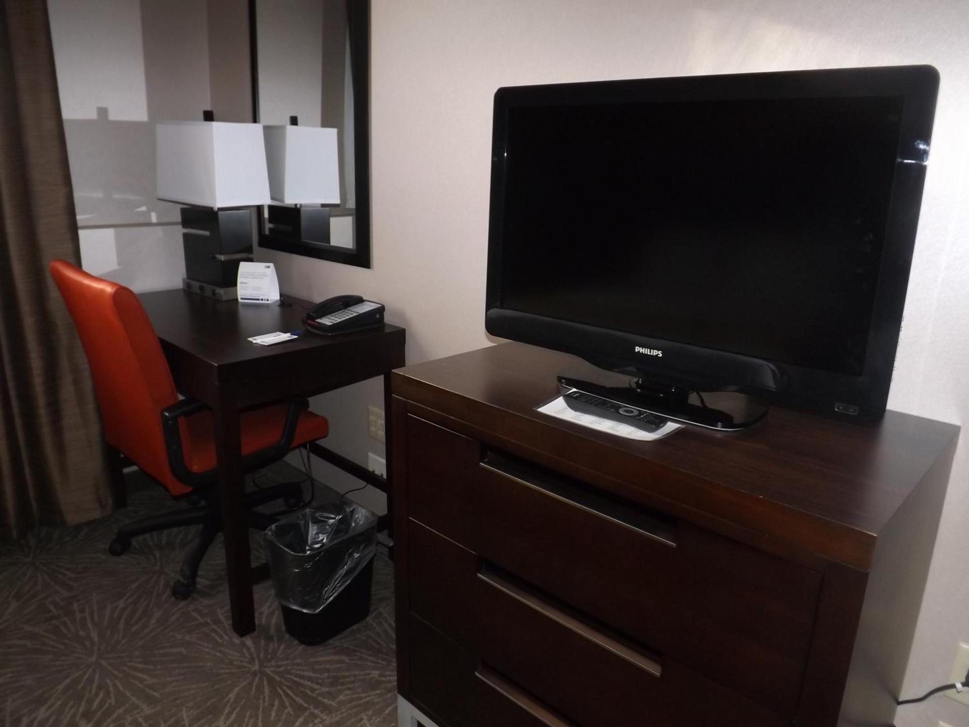 Holiday Inn Express Pittsburgh - Munhall by IHG photo 3