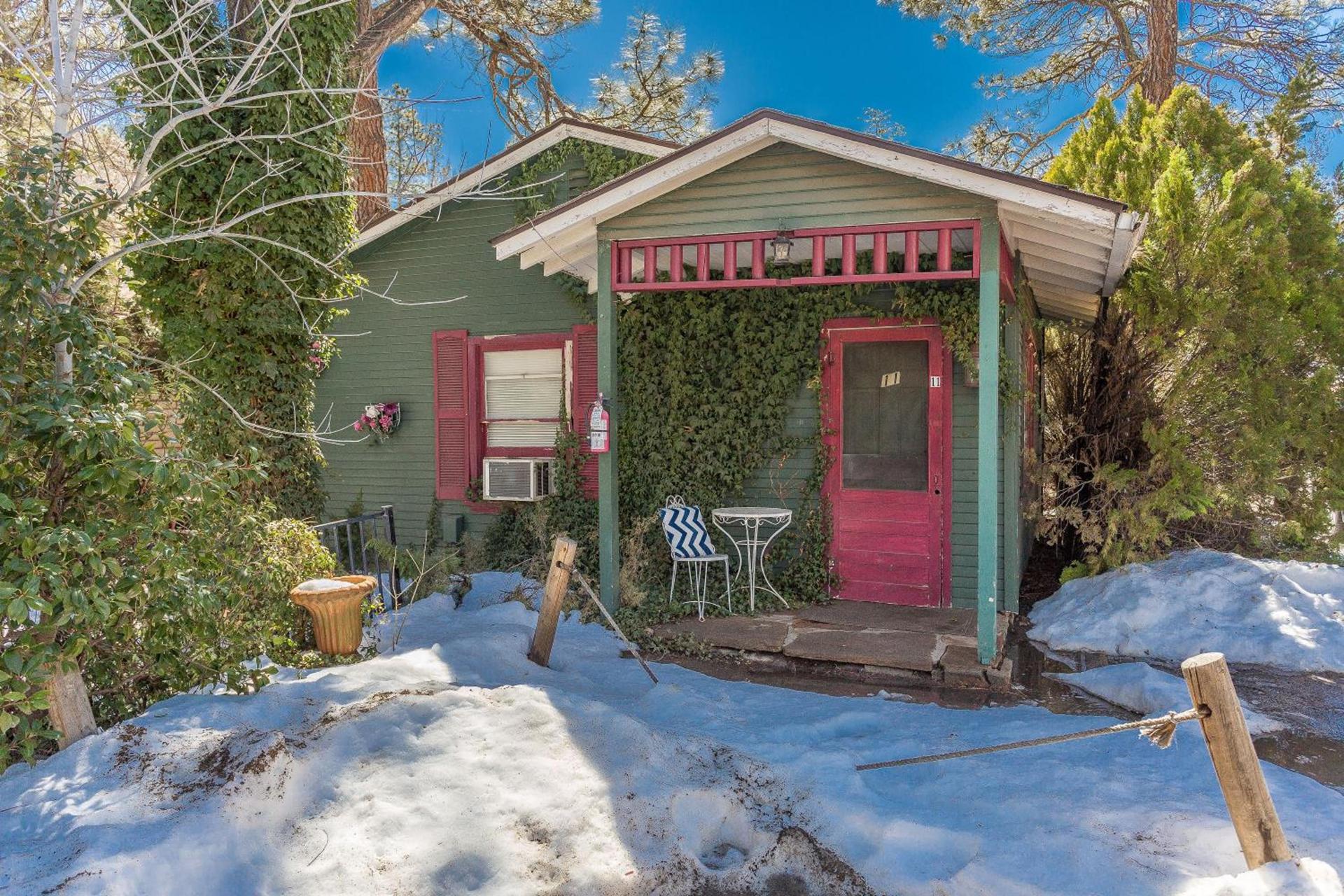 Apple Creek Cottages photo 26