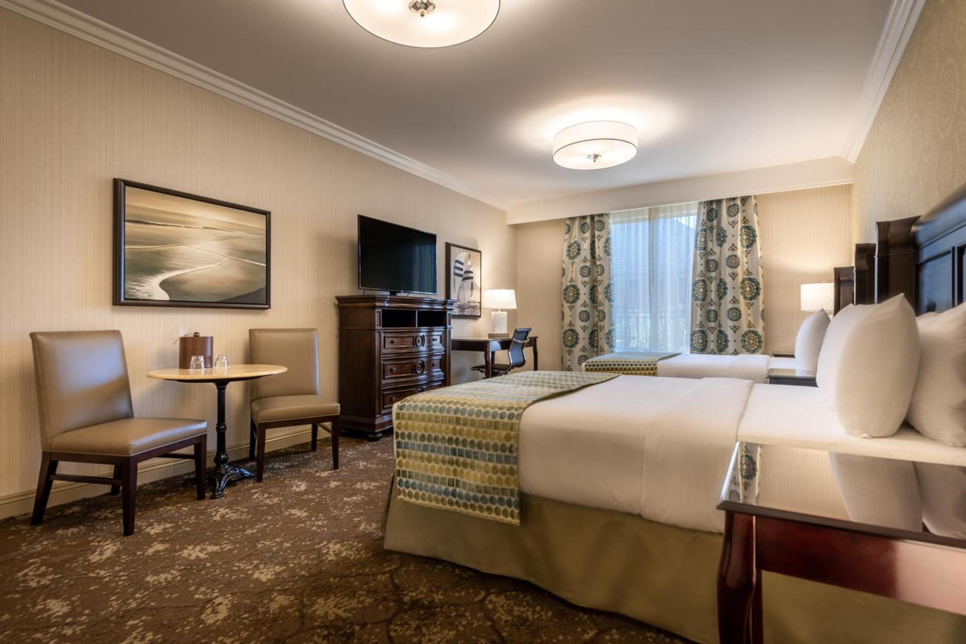 Ayres Hotel Seal Beach - Cypress photo 8
