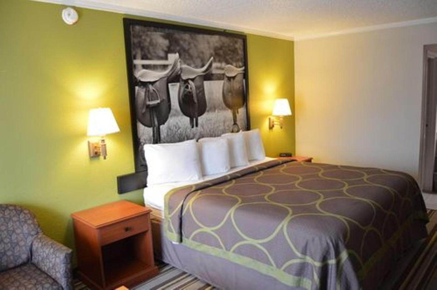 Super 8 by Wyndham Longview/North photo 31