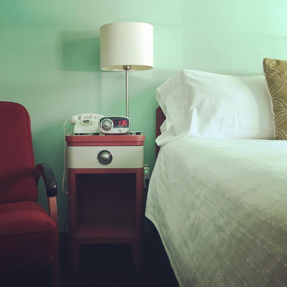 Holiday Music Motel photo 34