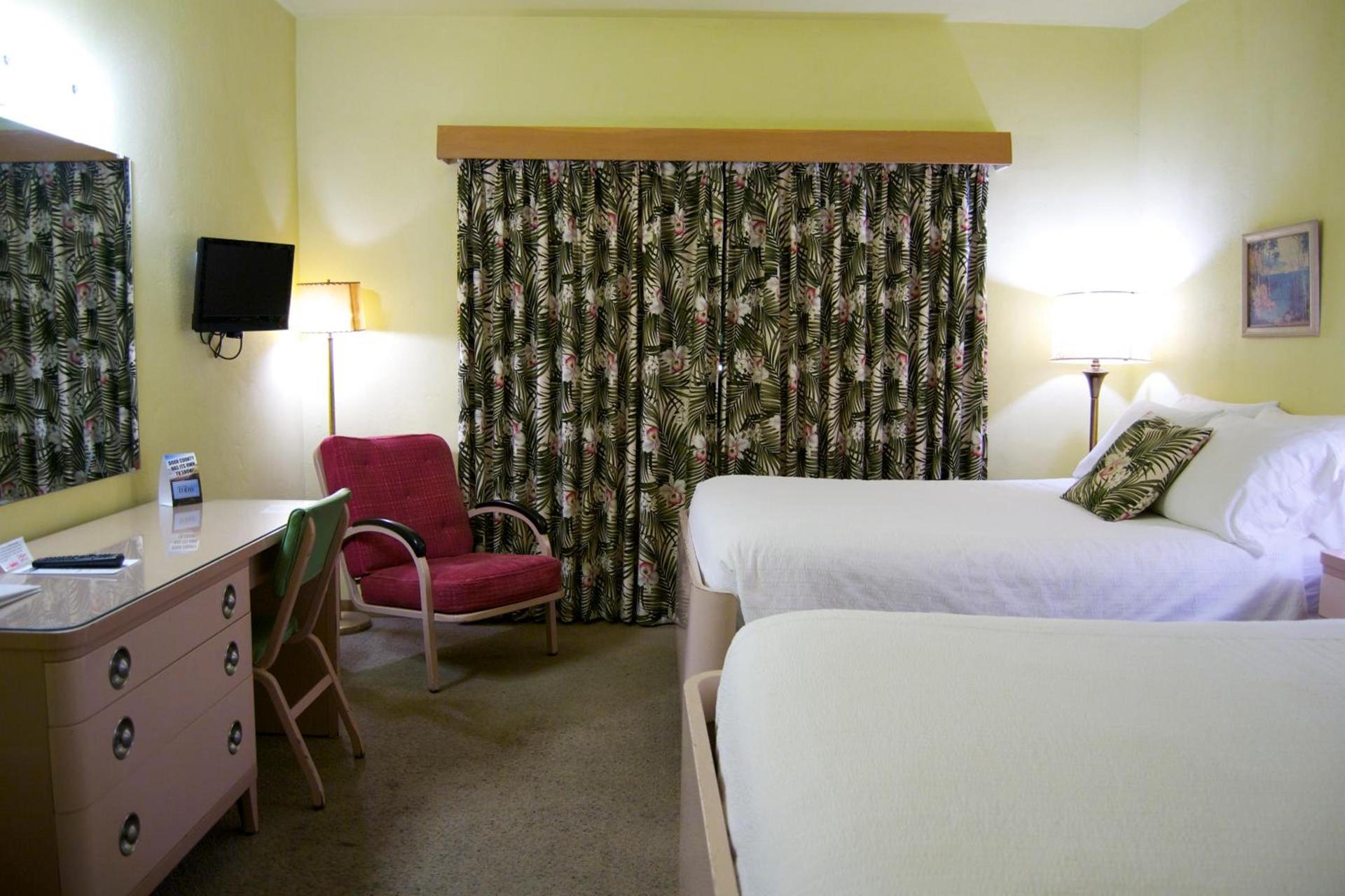 Holiday Music Motel photo 46