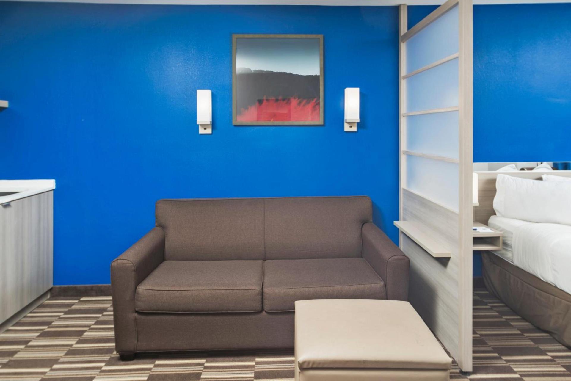 Microtel Inn & Suites by Wyndham Bethel/Danbury photo 39