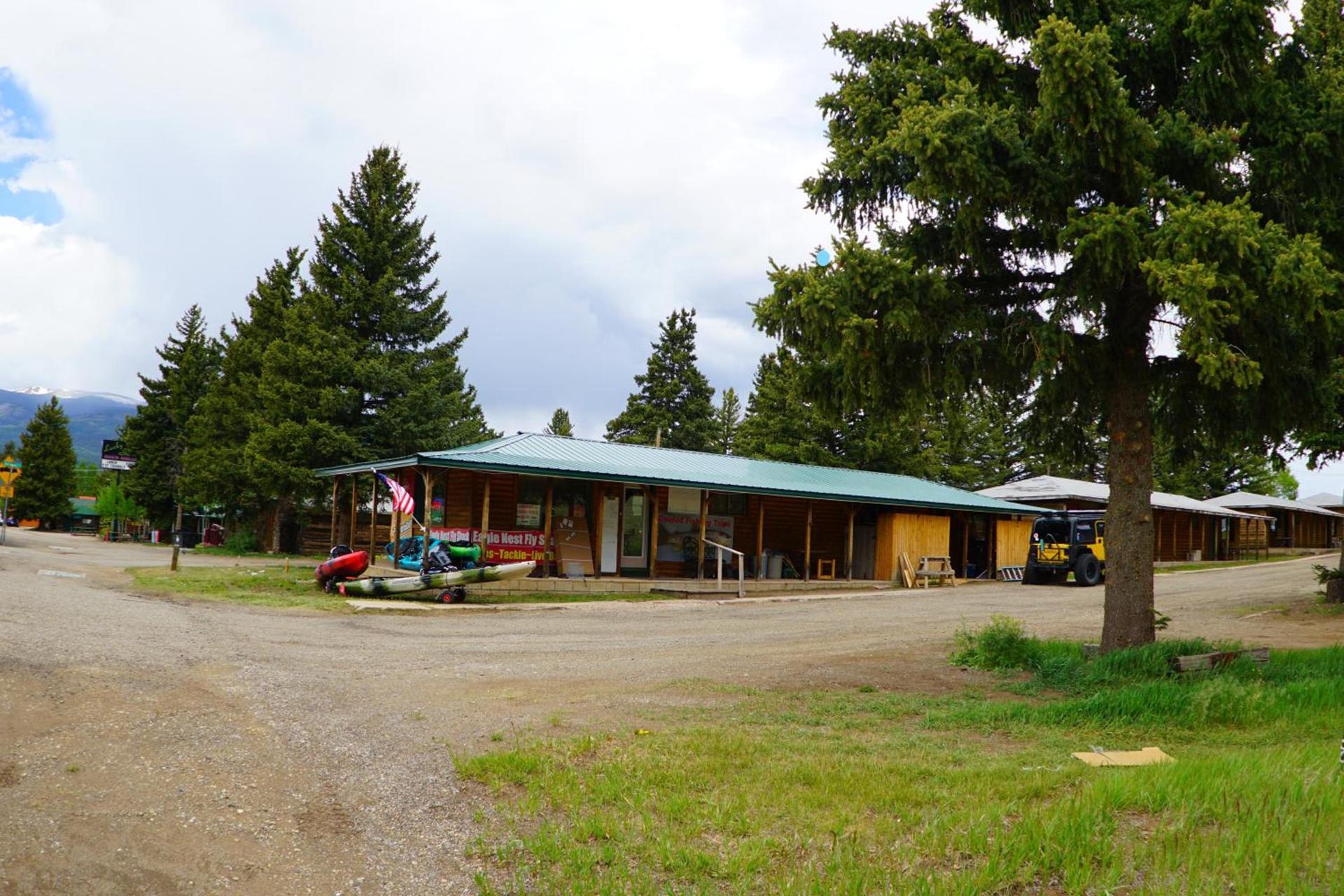 Eagle Nest Fly Shack & Lodge photo 3