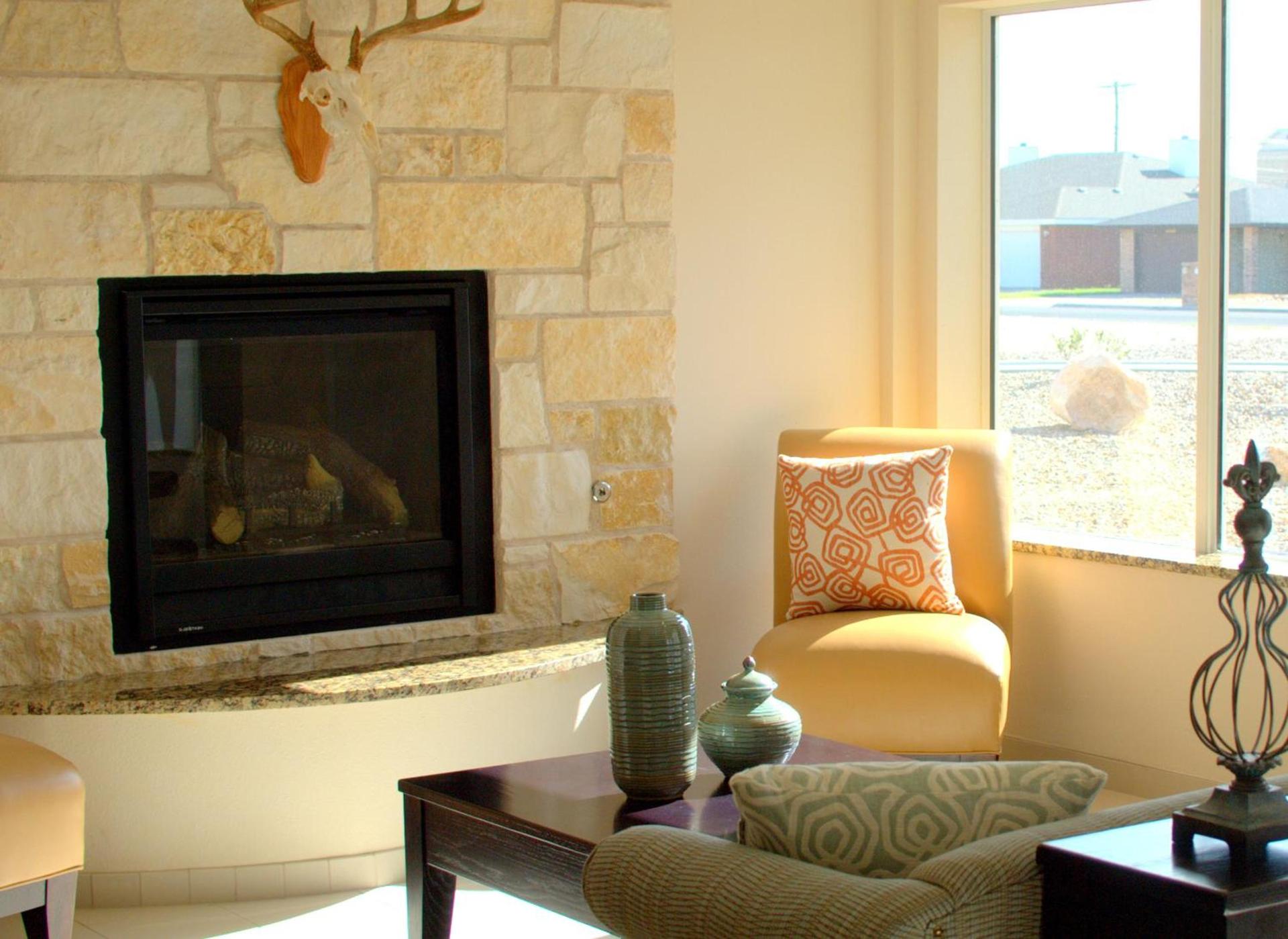 Baymont by Wyndham Hobbs photo 22