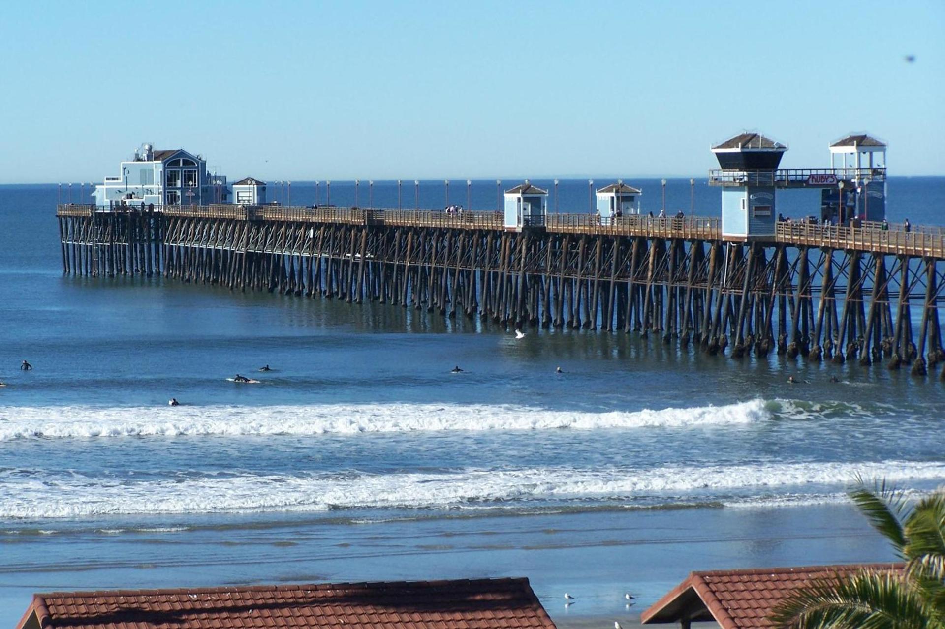Harbor Inn & Suites Oceanside photo 45