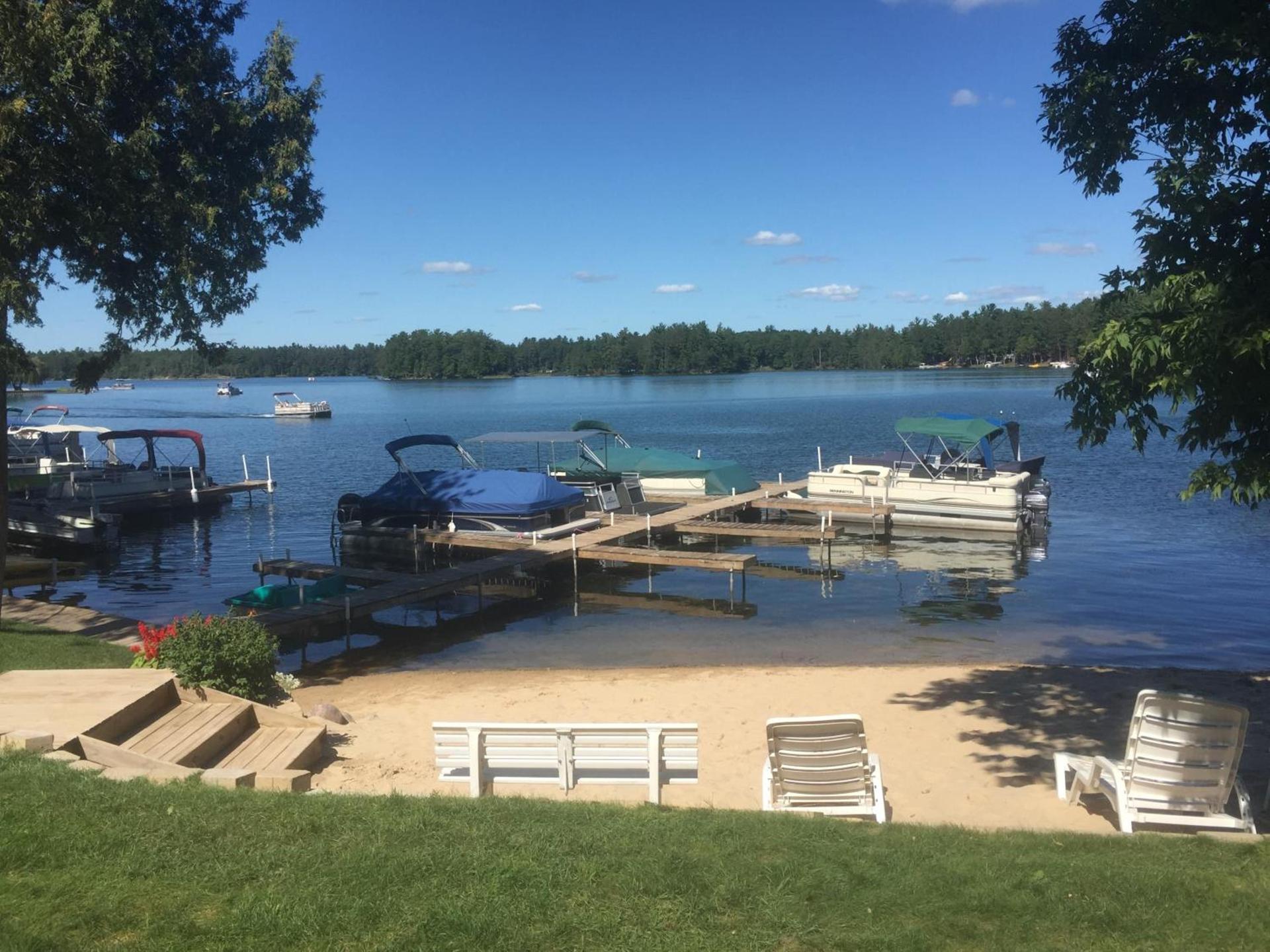 Clear Lake Resort photo 2