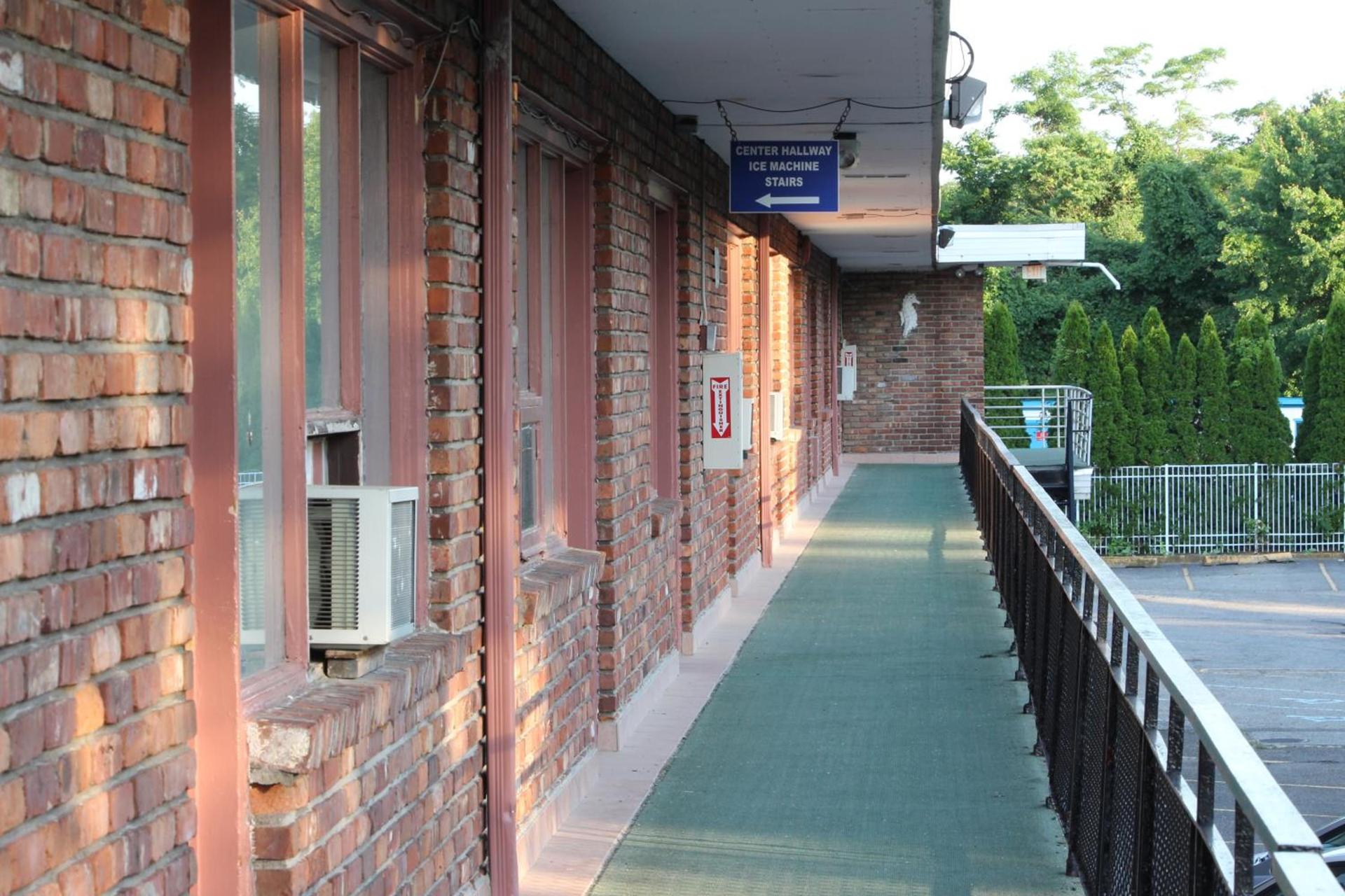 Tides Inn at Stehli Beach photo 5