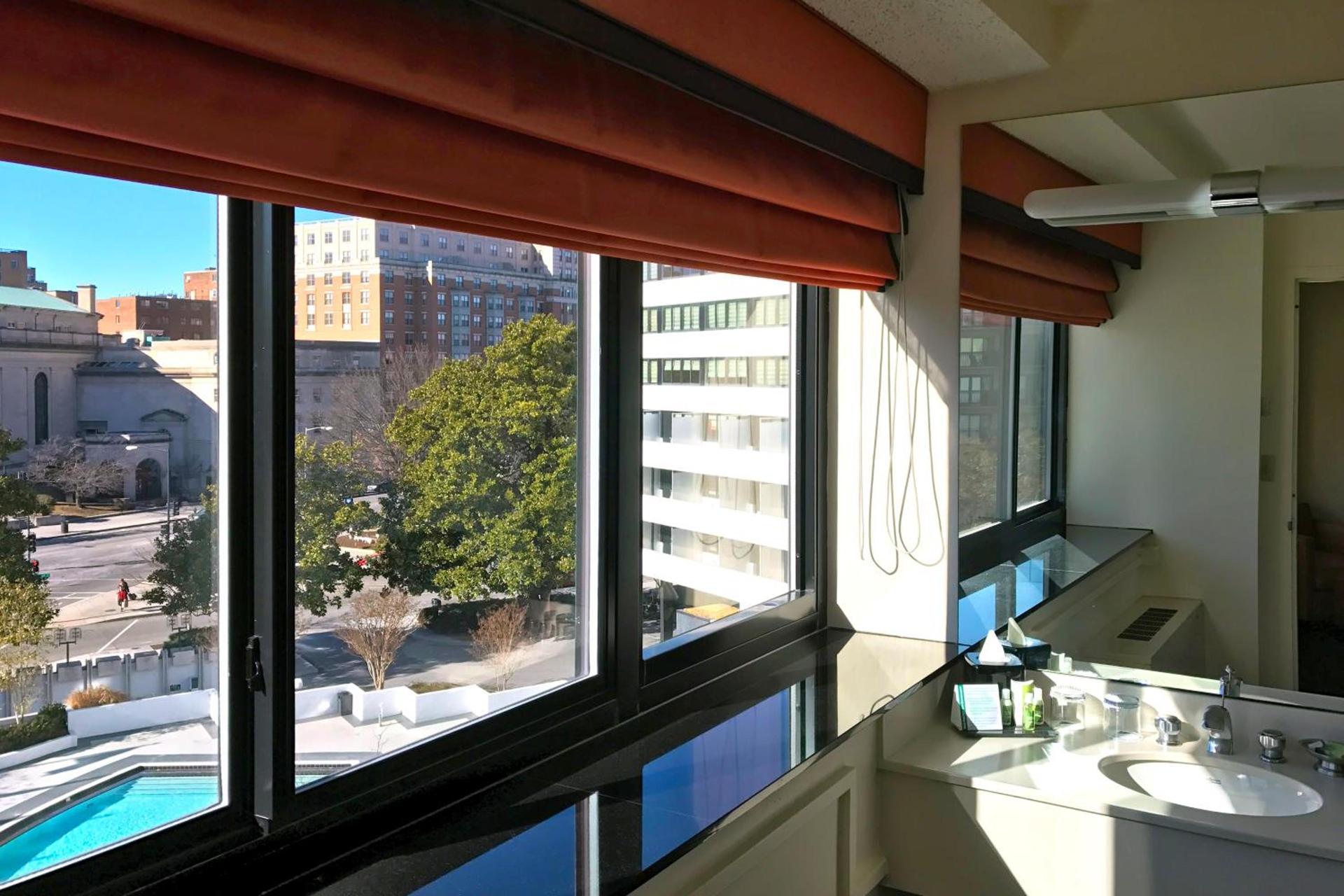 Washington Plaza Hotel photo 30