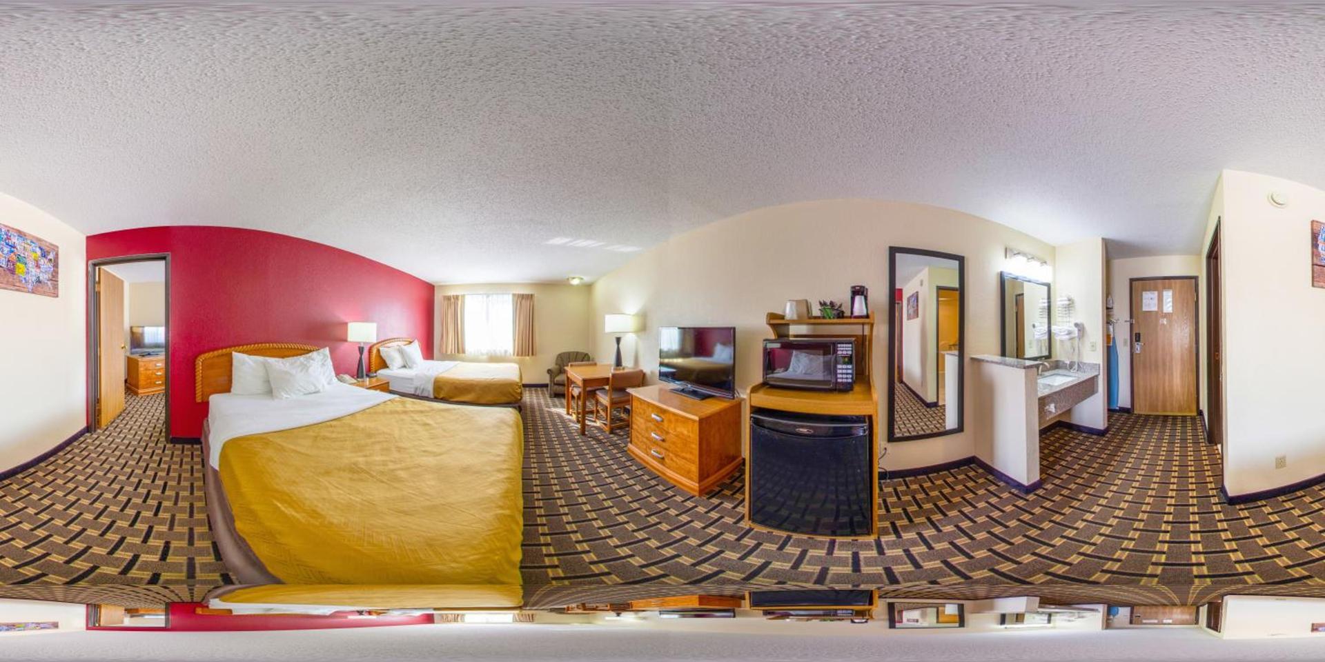 Econo Lodge Inn & Suites Wisconsin Dells photo 25