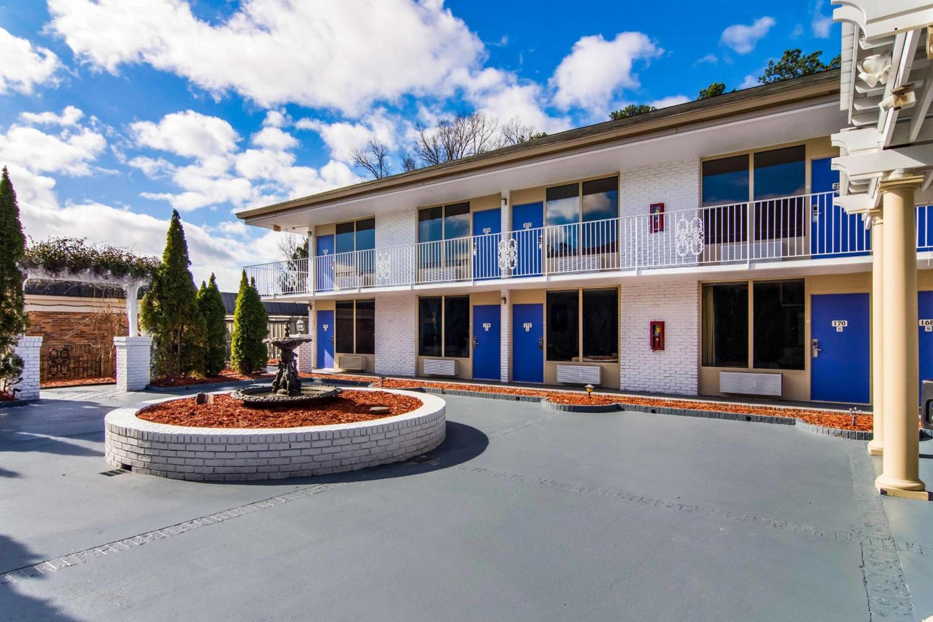 Studio 6 Extended Stay - Lagrange, GA — hotel in LaGrange