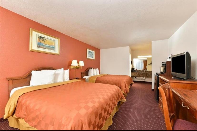 Travel Inn & Suite photo 10
