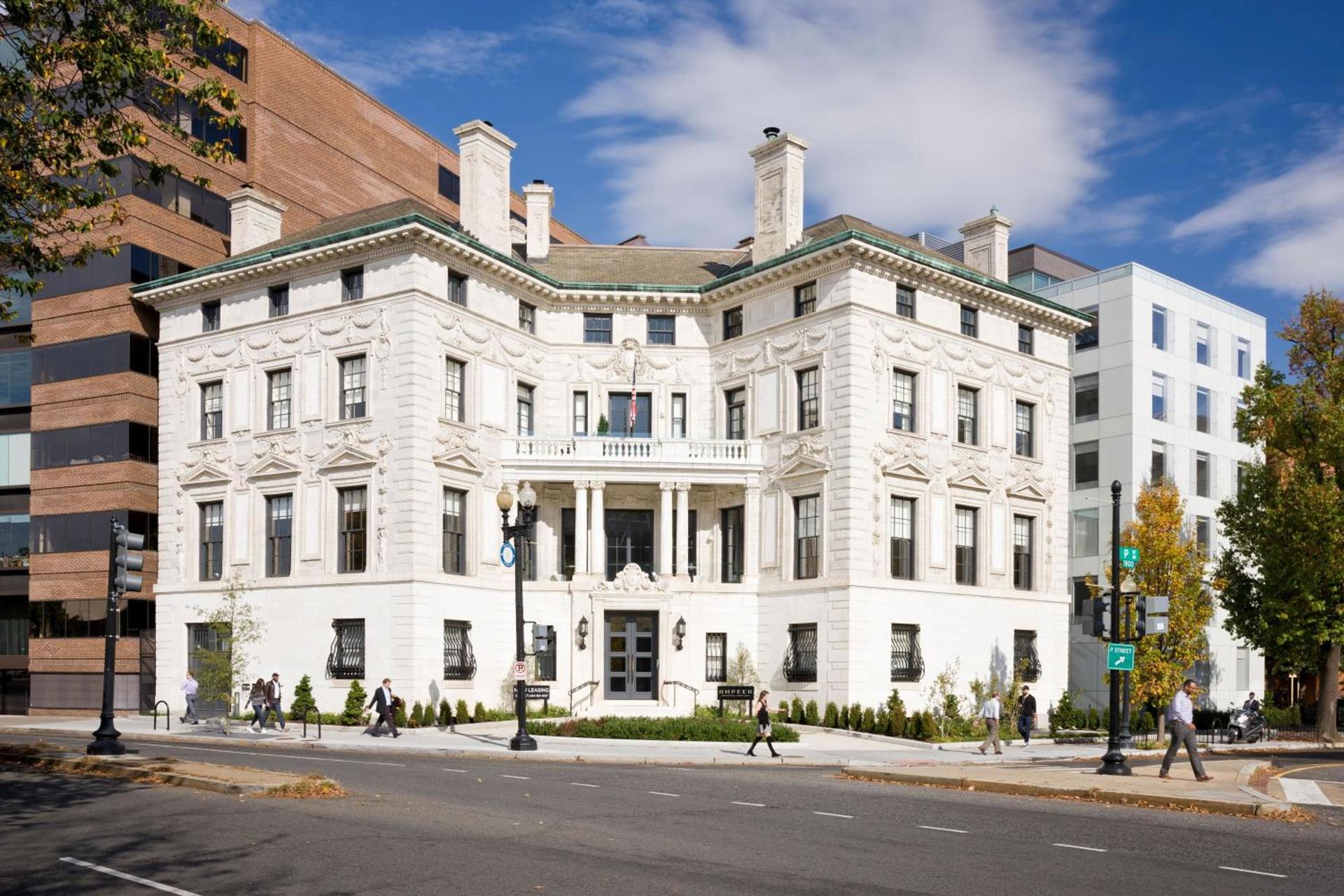 Placemakr Dupont Circle photo 17