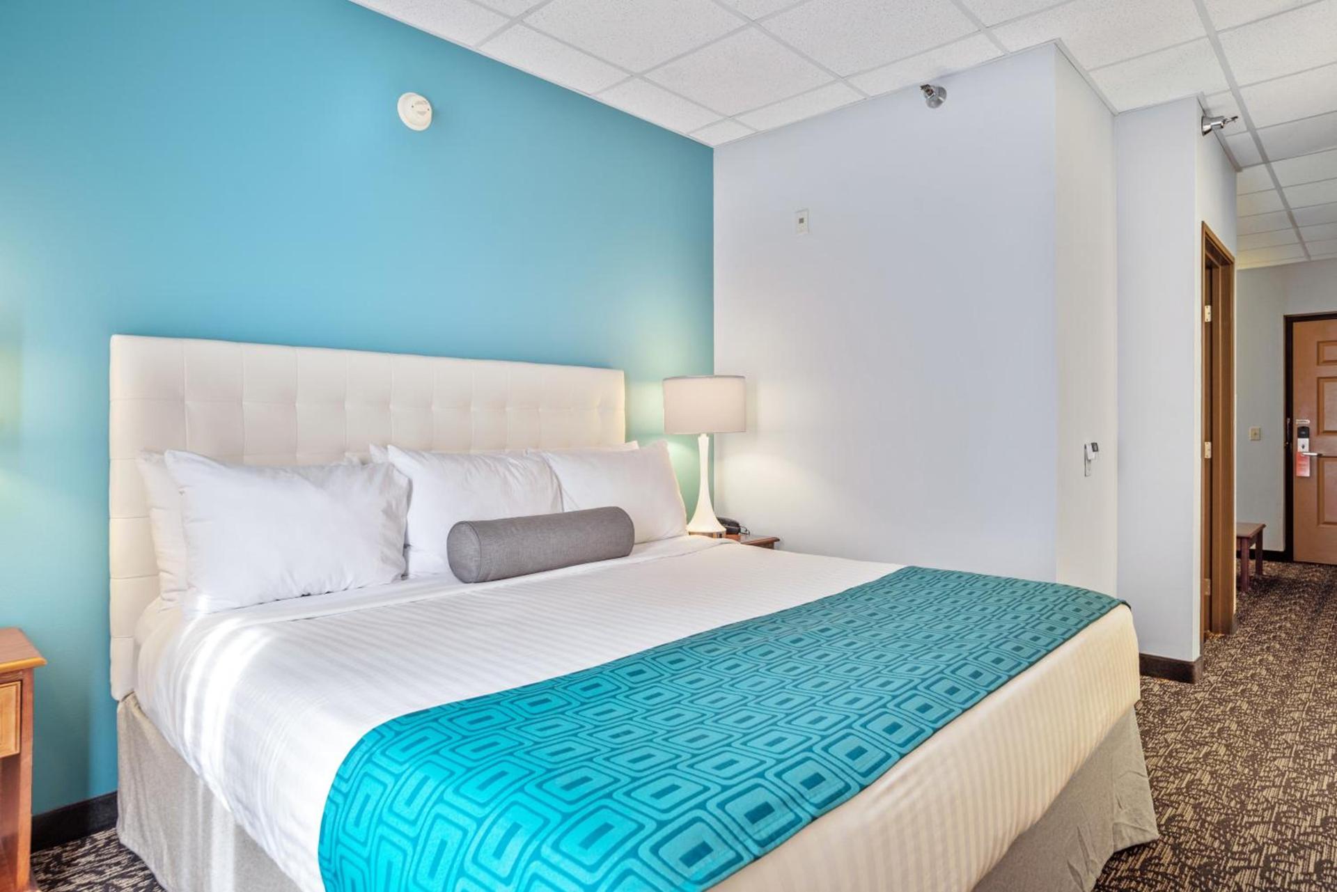 Elevation Inn & Suites, Trademark Collection by Wyndham Downtown Rapid City- Walking Distance To The Monument photo 33