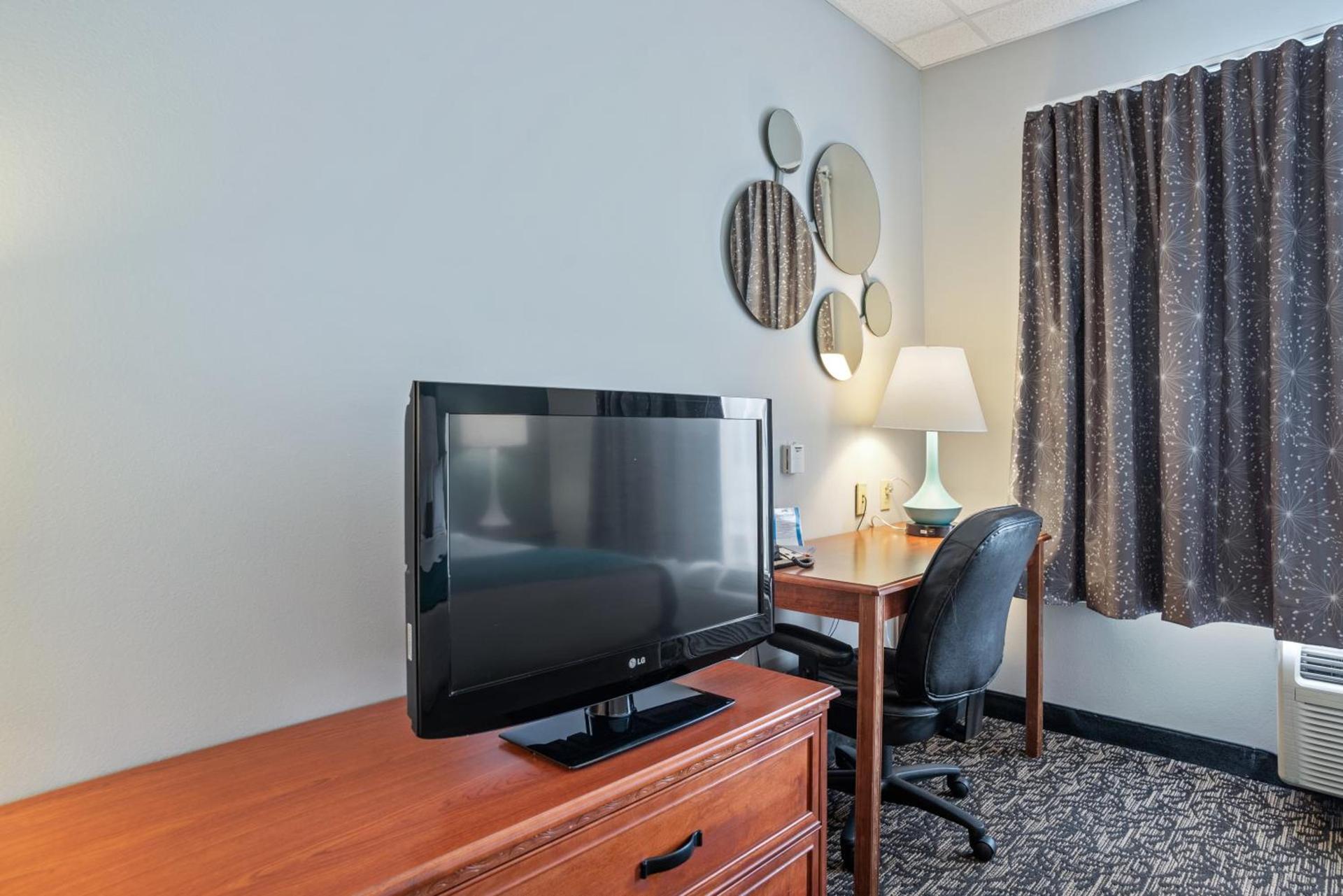 Elevation Inn & Suites, Trademark Collection by Wyndham Downtown Rapid City- Walking Distance To The Monument photo 34