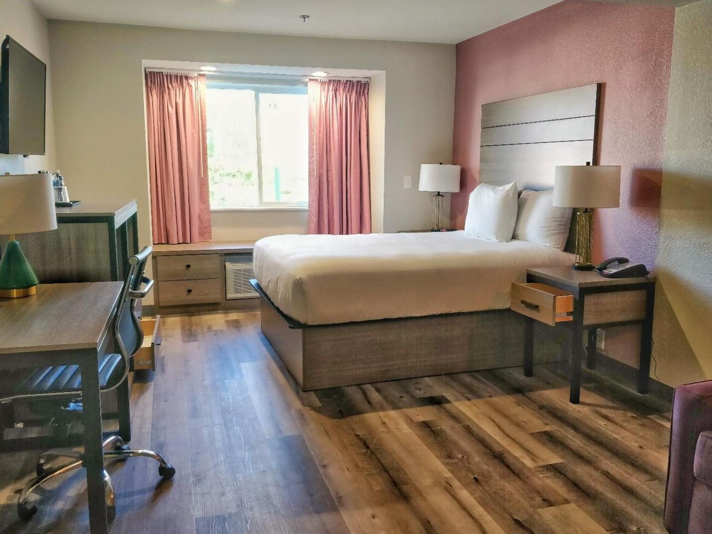 Arya Inn and Suites photo 2