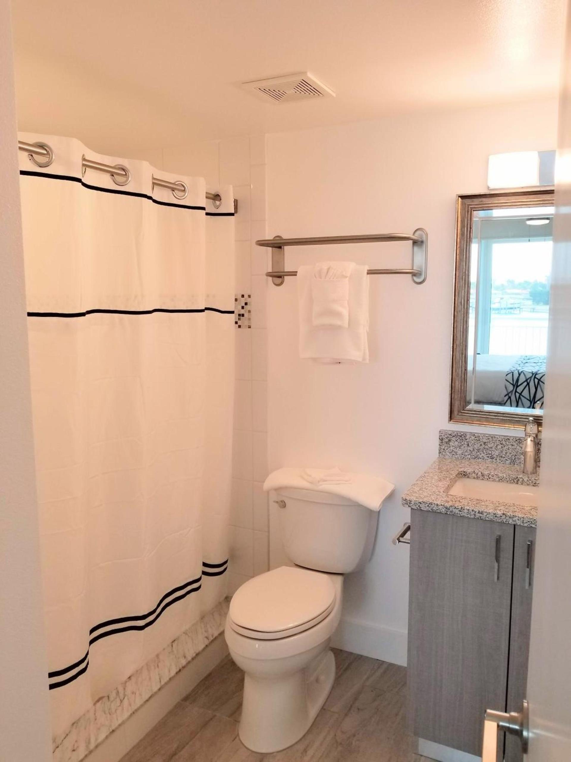 Provident Oceana Beachfront Suites photo 23