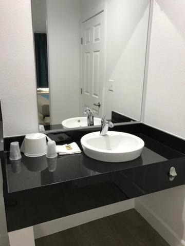 Motel 6 - Moreno Valley - Riverside March Air Base photo 7