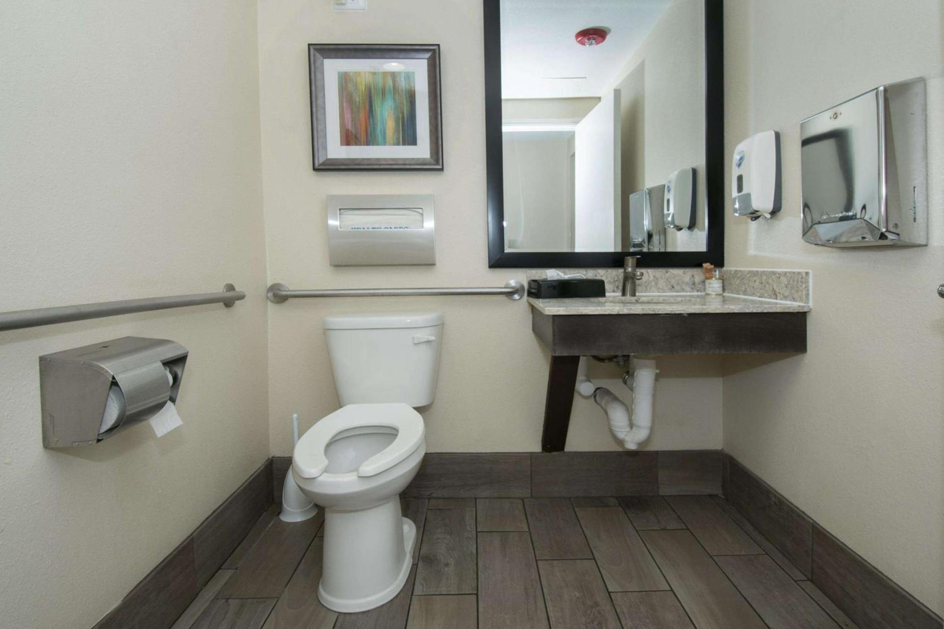 Best Western Plus Downtown North photo 27