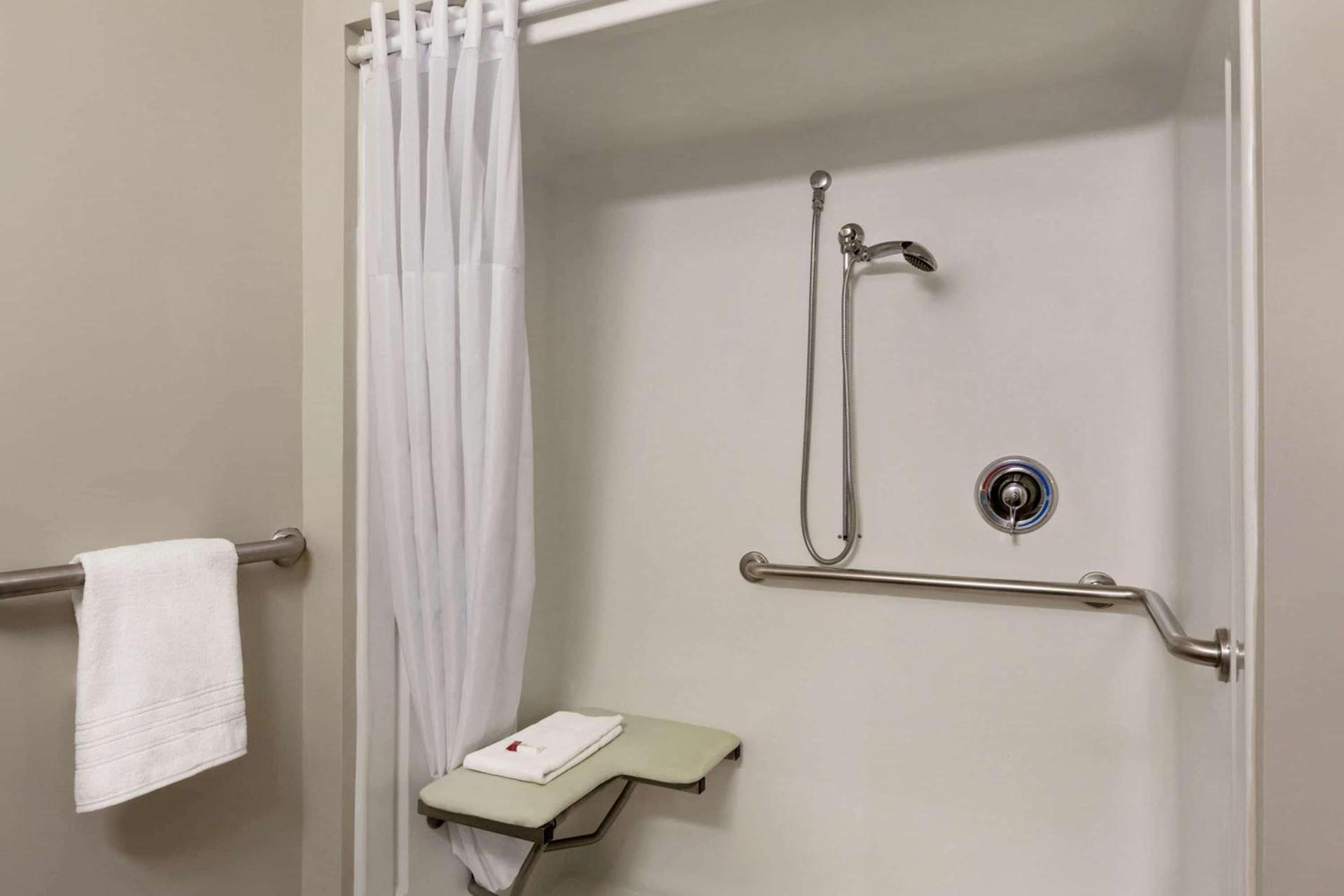 Microtel Inn & Suites by Wyndham photo 15