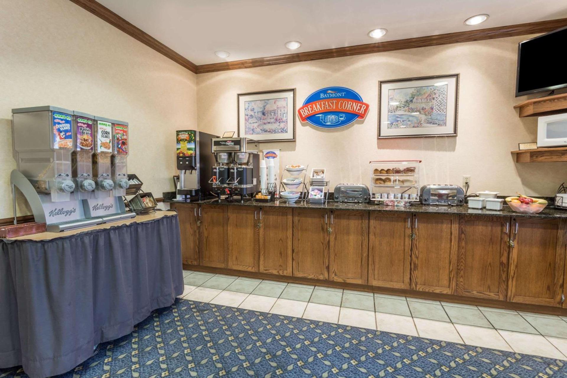 Baymont by Wyndham Waterford/Burlington WI photo 38
