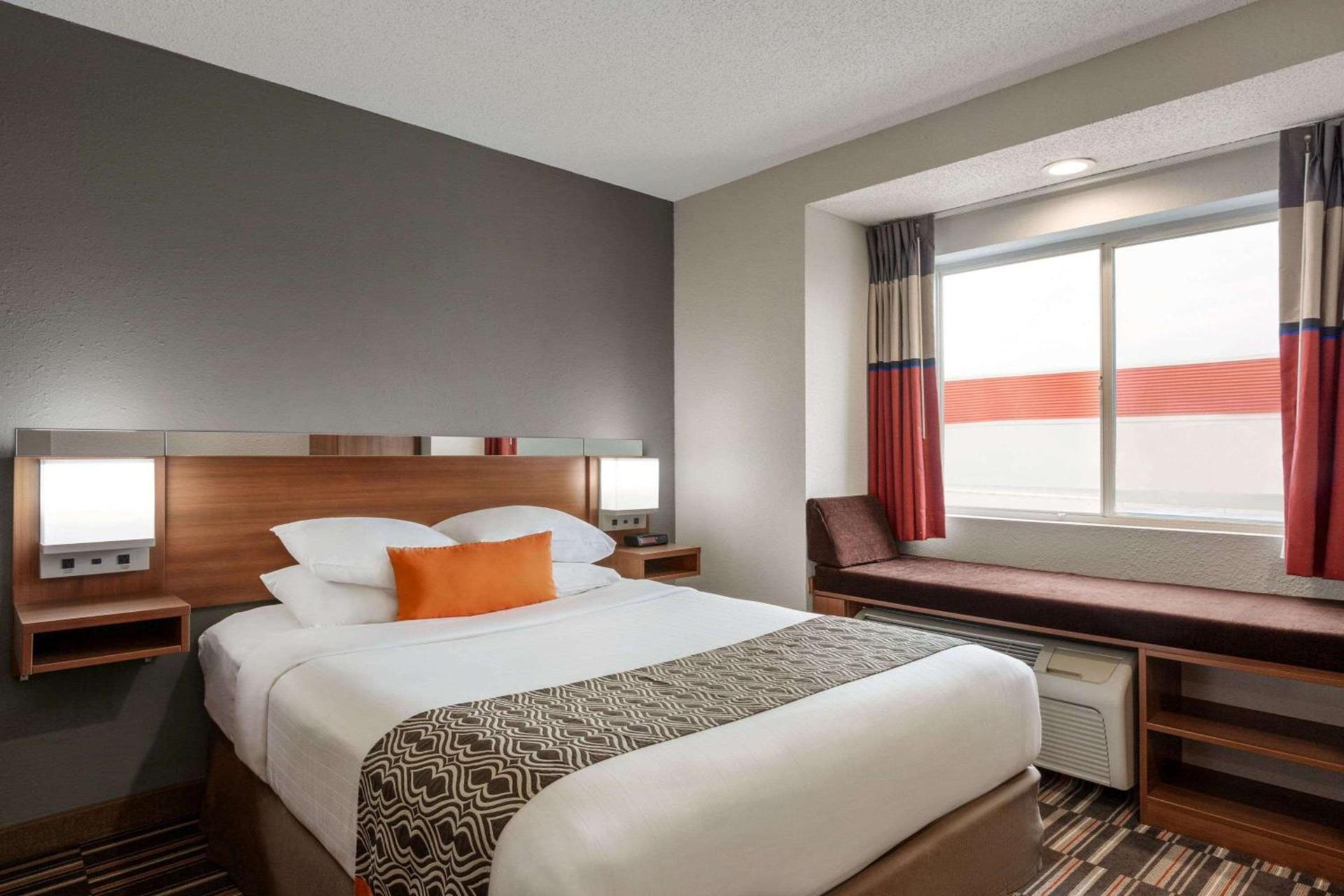 Microtel Inn & Suites by Wyndham photo 29