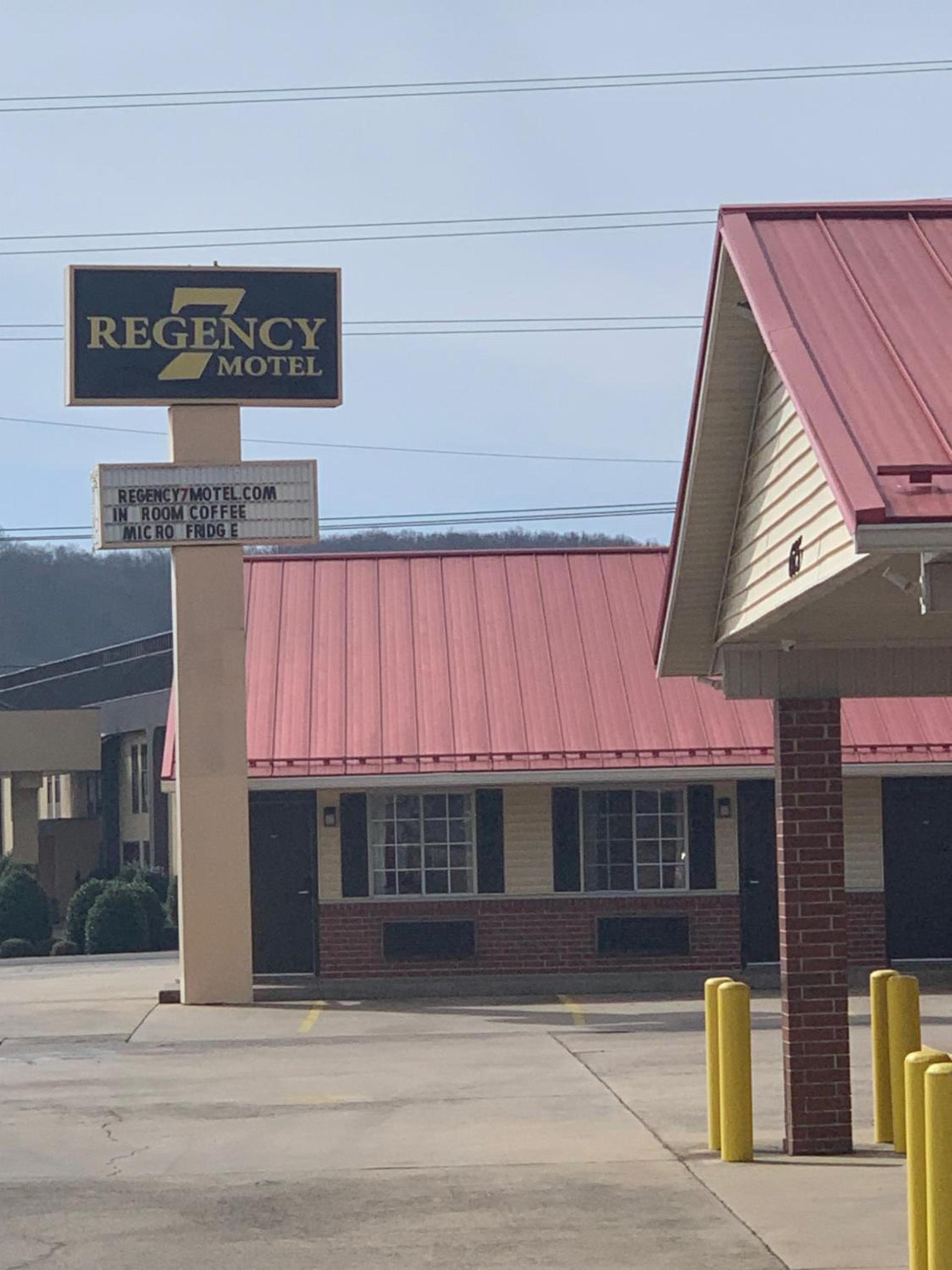 Regency 7 Motel photo 24