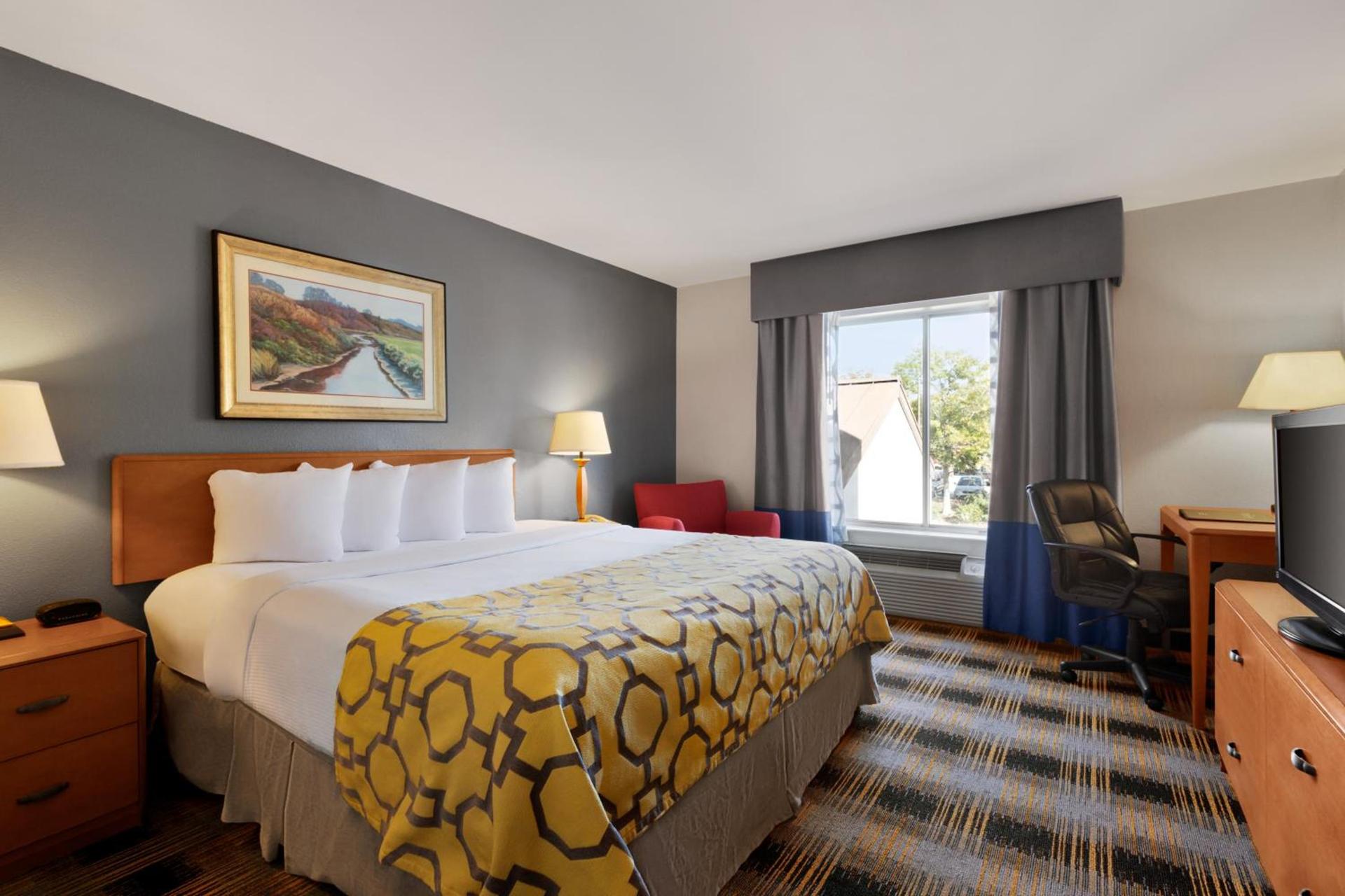 Baymont by Wyndham Lithia Springs Atlanta photo 2