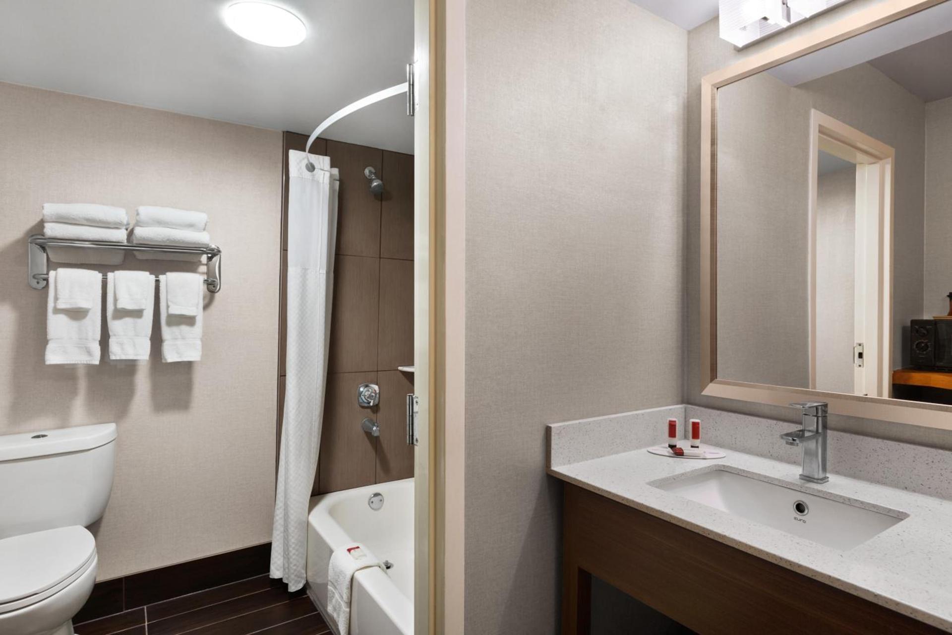 Baymont by Wyndham Lithia Springs Atlanta photo 18