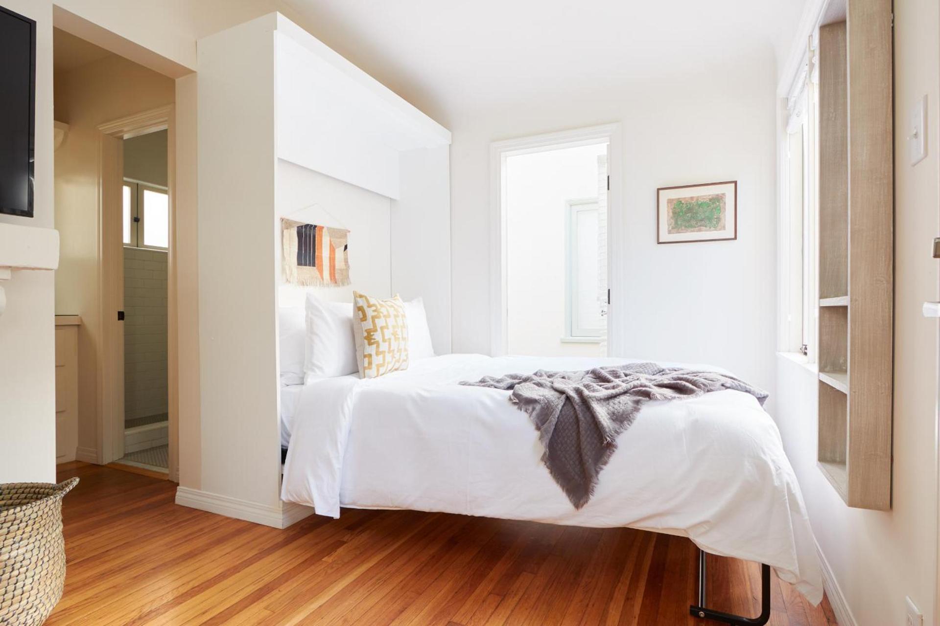 Sonder The Bungalows photo 11