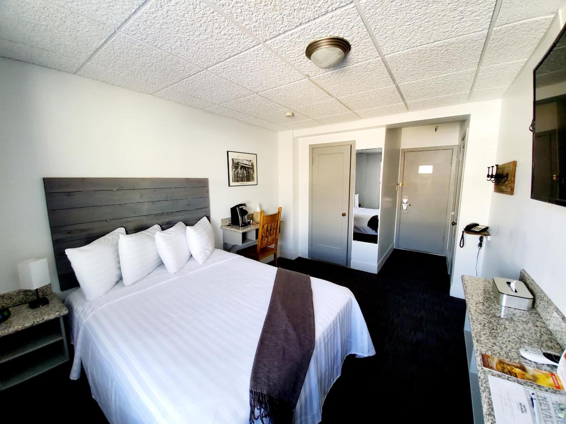 Hotel Nevada & Gambling Hall photo 12