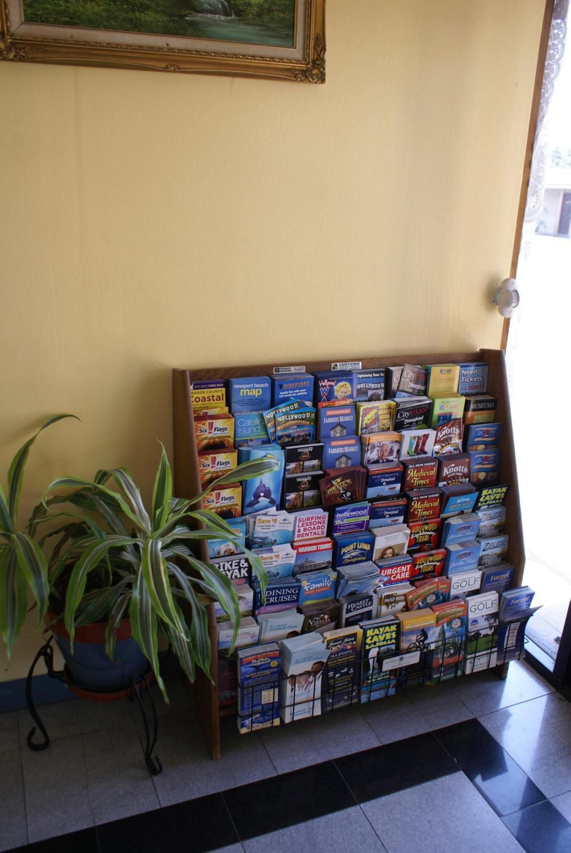Best Budget Inn Anaheim photo 21