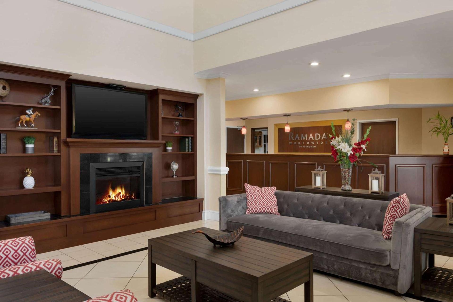 Ramada by Wyndham Elizabethtown photo 3