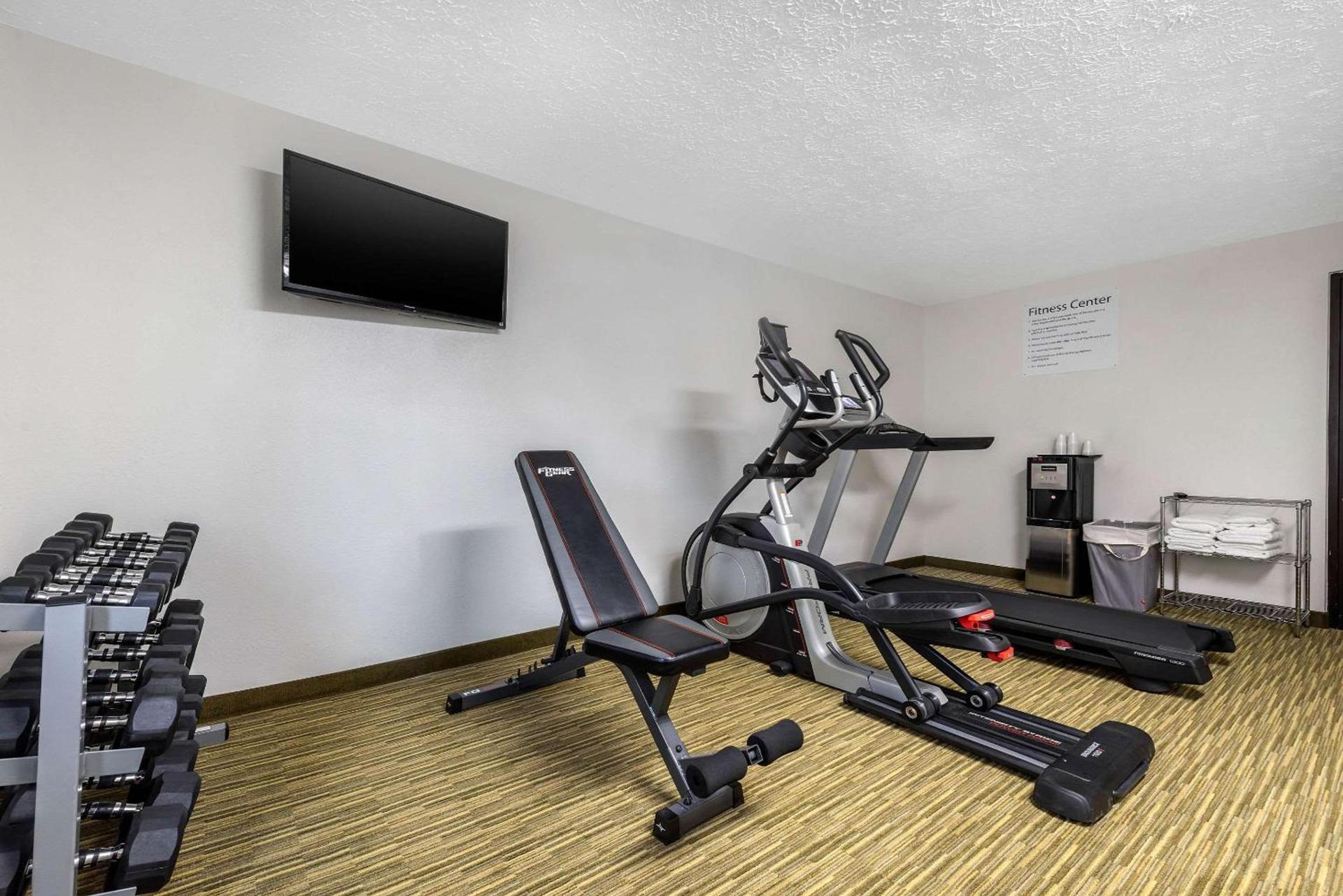 Quality Inn Coraopolis - Pittsburgh Airport photo 23