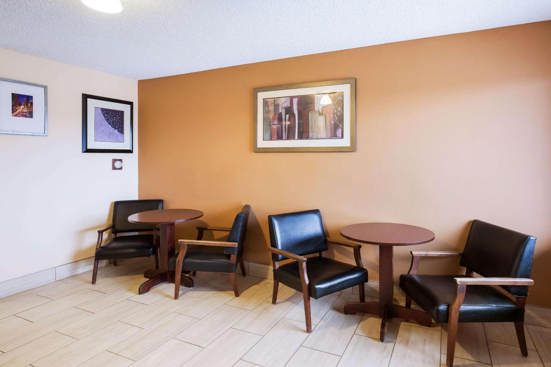 Rodeway Inn Sergeant Bluff - Sioux City photo 9