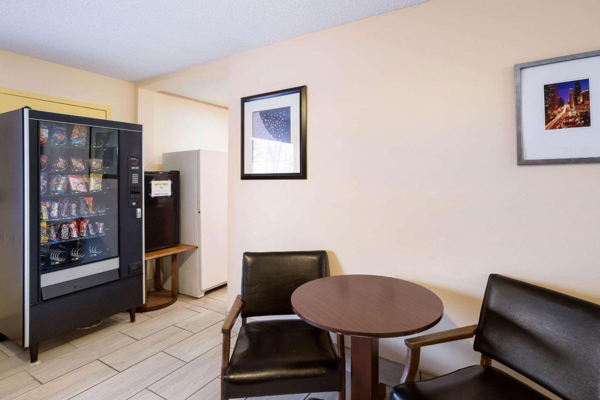 Rodeway Inn Sergeant Bluff - Sioux City photo 10