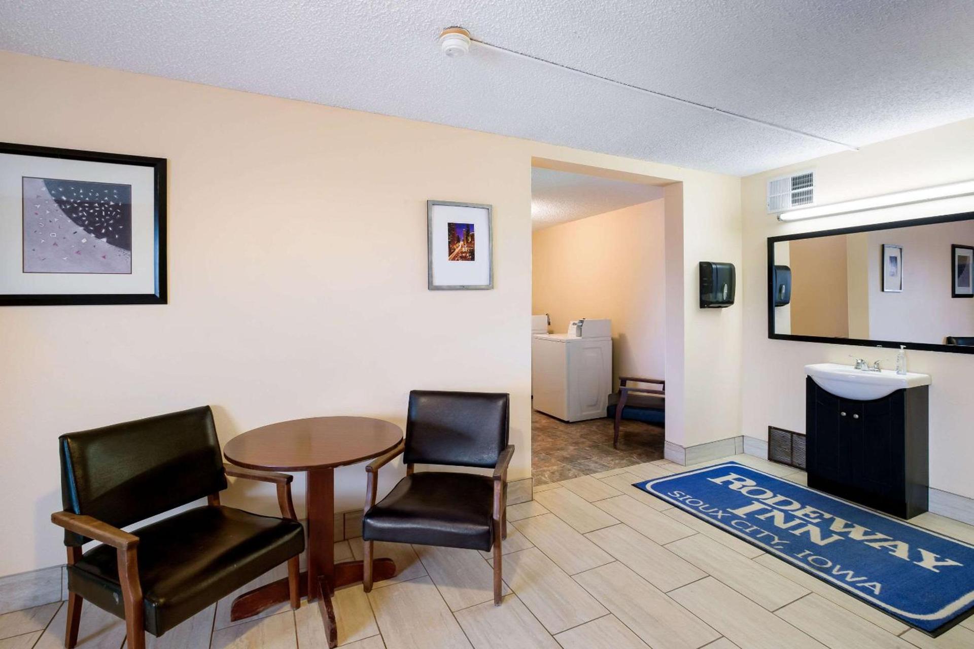 Rodeway Inn Sergeant Bluff - Sioux City photo 11