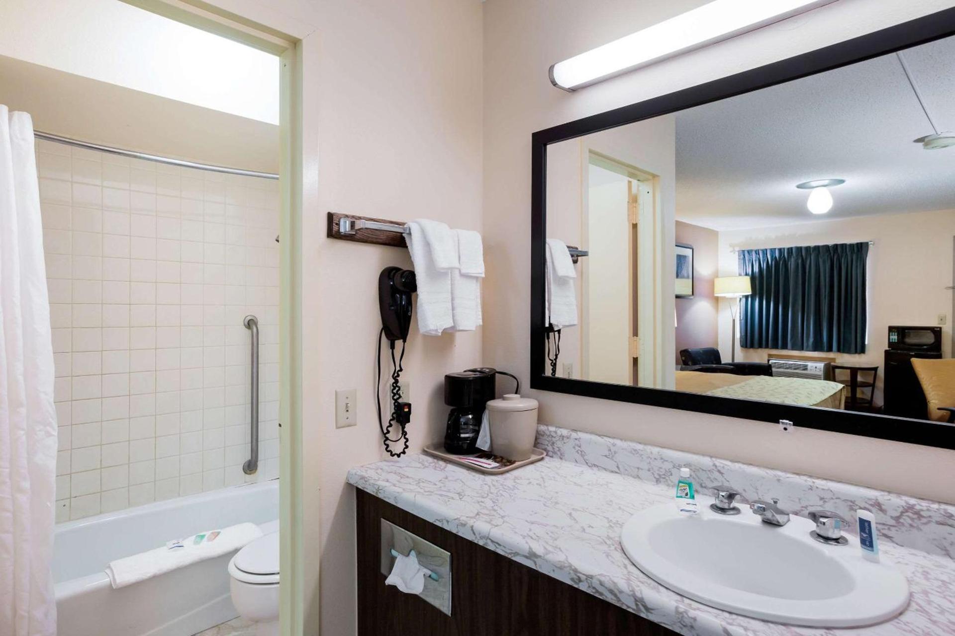 Rodeway Inn Sergeant Bluff - Sioux City photo 5