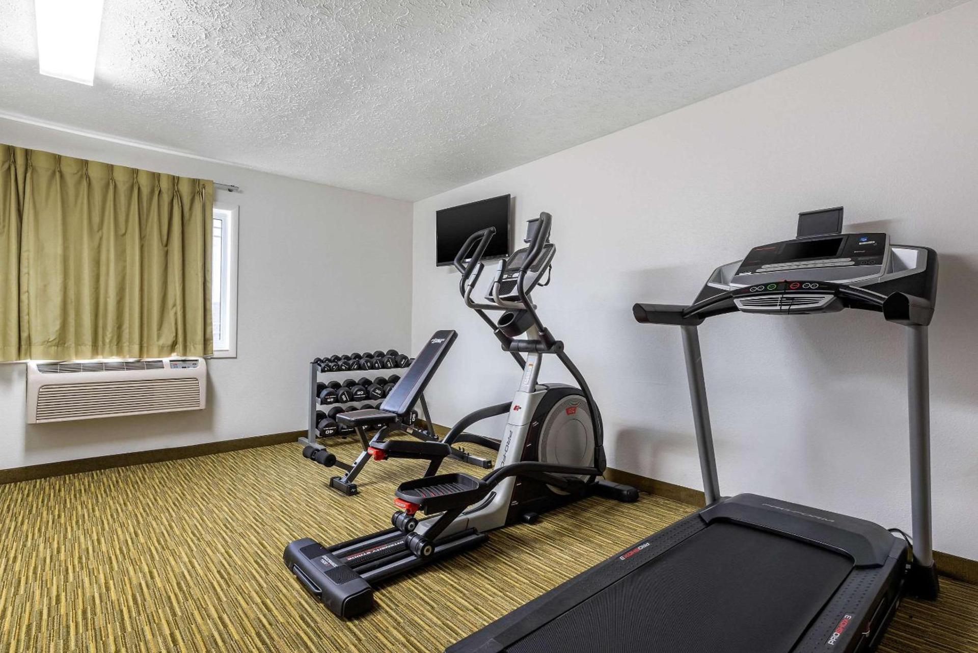 Quality Inn Coraopolis - Pittsburgh Airport photo 22