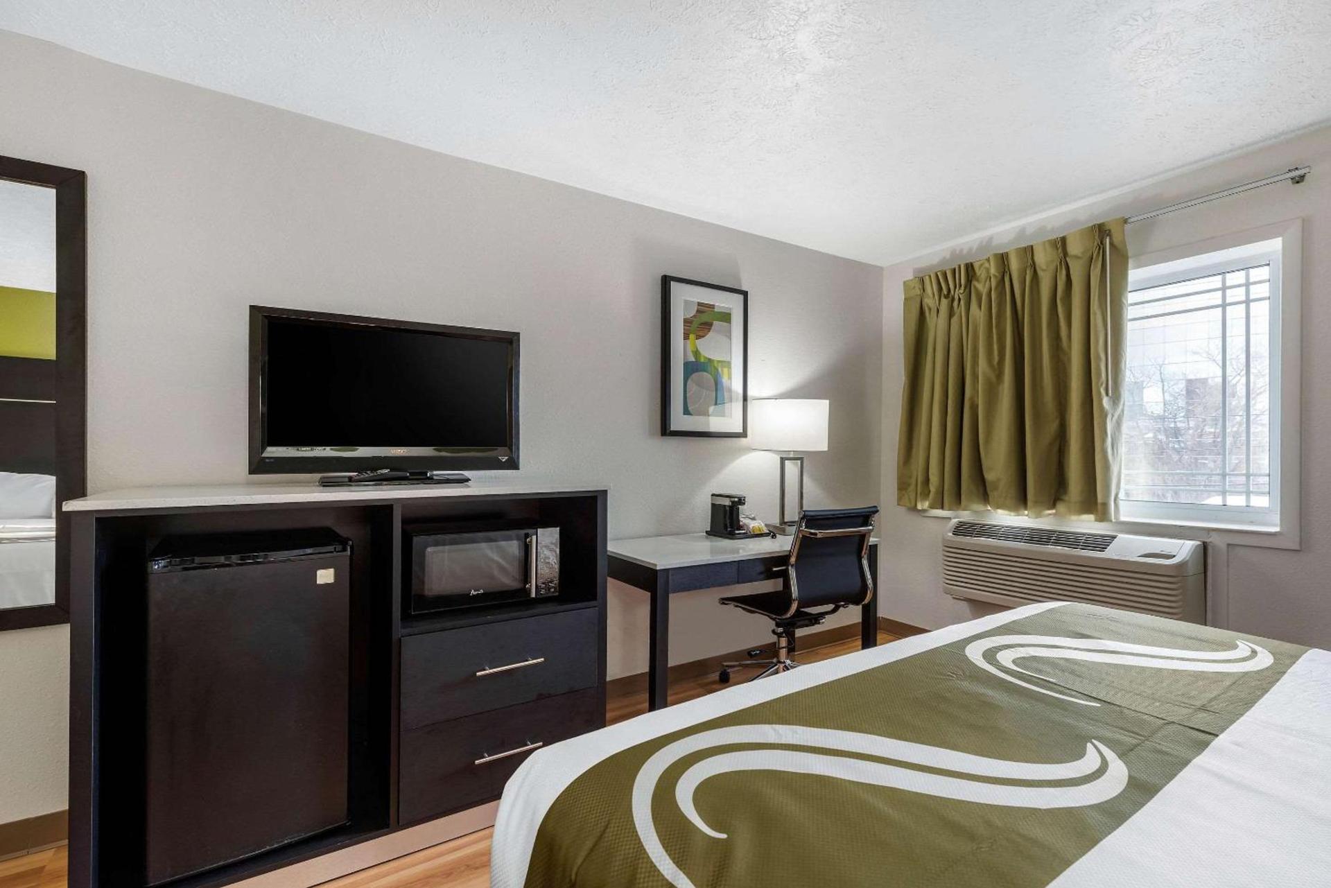 Quality Inn Coraopolis - Pittsburgh Airport photo 15