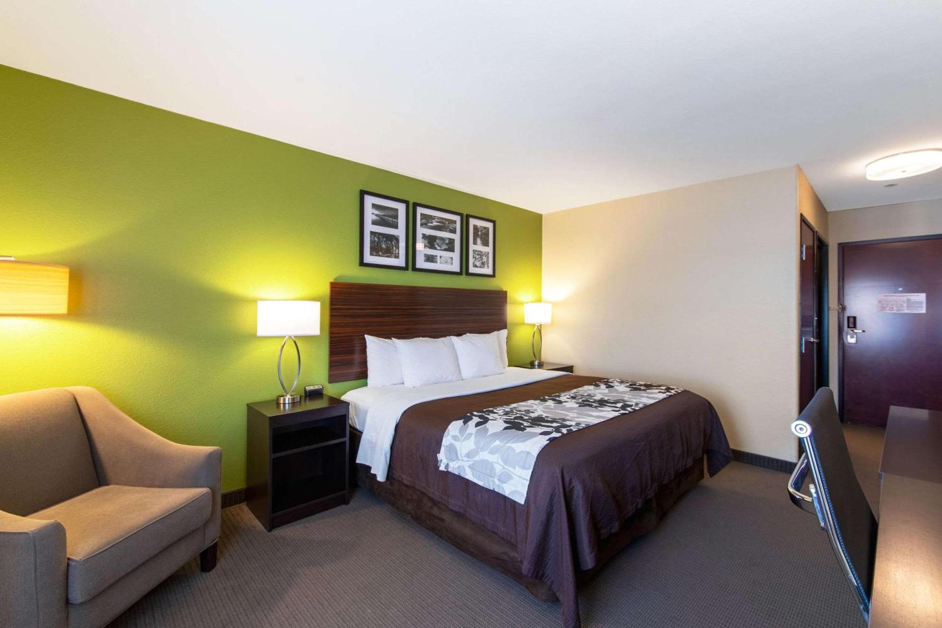 Spark by Hilton Killeen photo 14