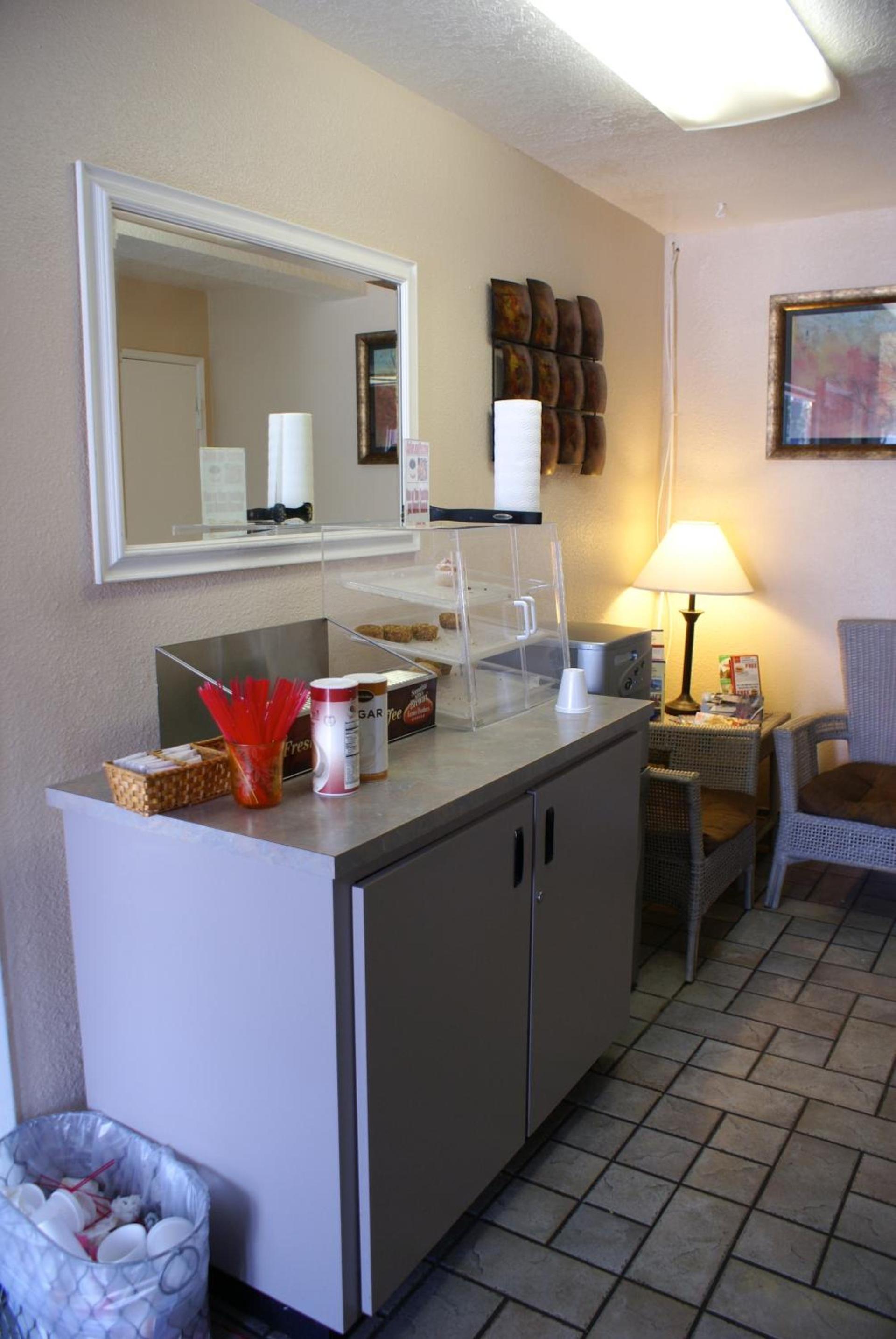 Heritage Inn San Diego photo 6