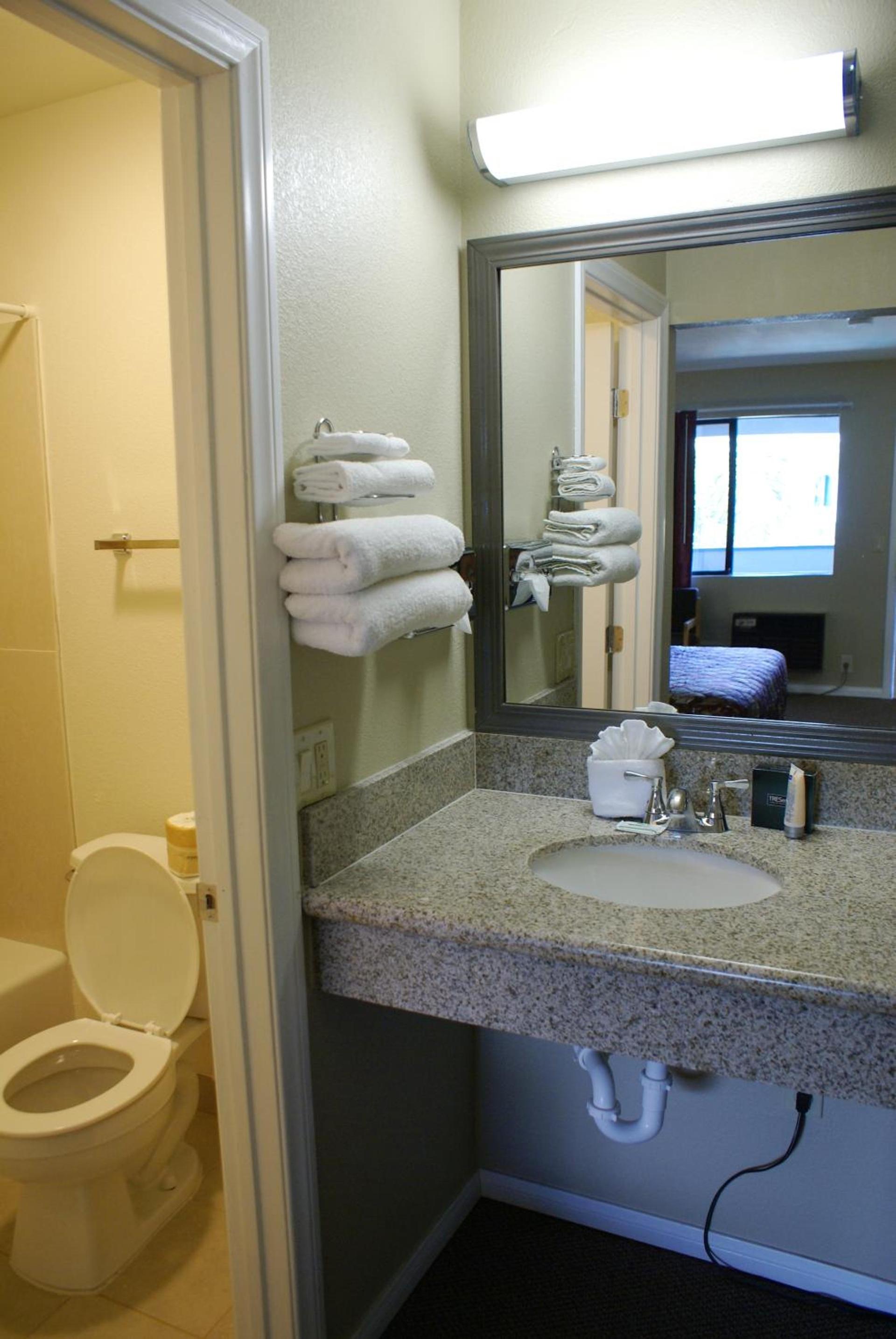 Heritage Inn San Diego photo 8