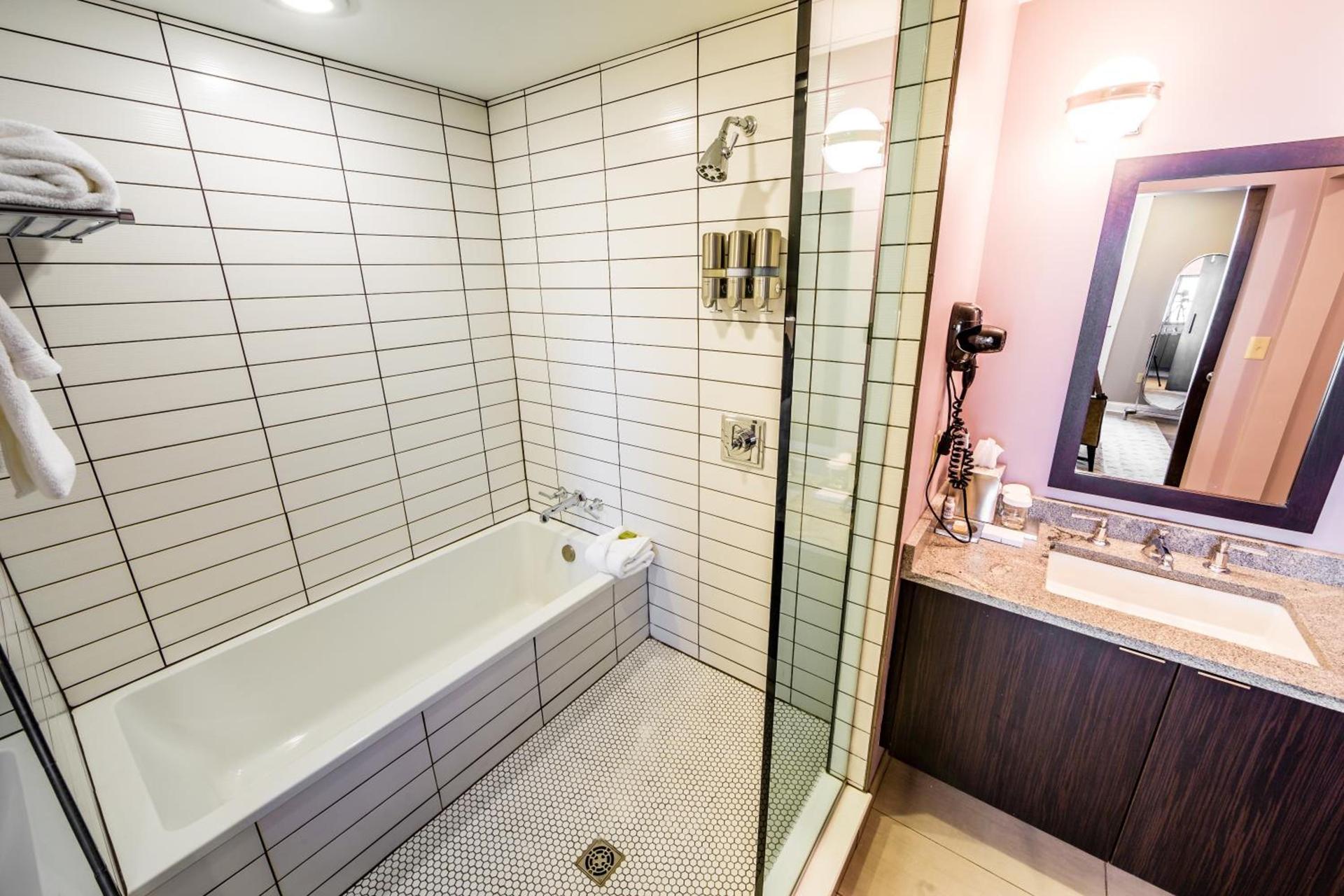 Hotel at the Lafayette Trademark Collection by Wyndham photo 24