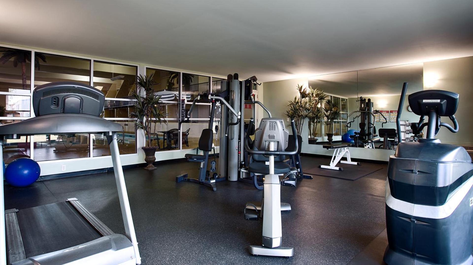 Country Inn & Suites by Radisson, Fergus Falls, MN photo 41