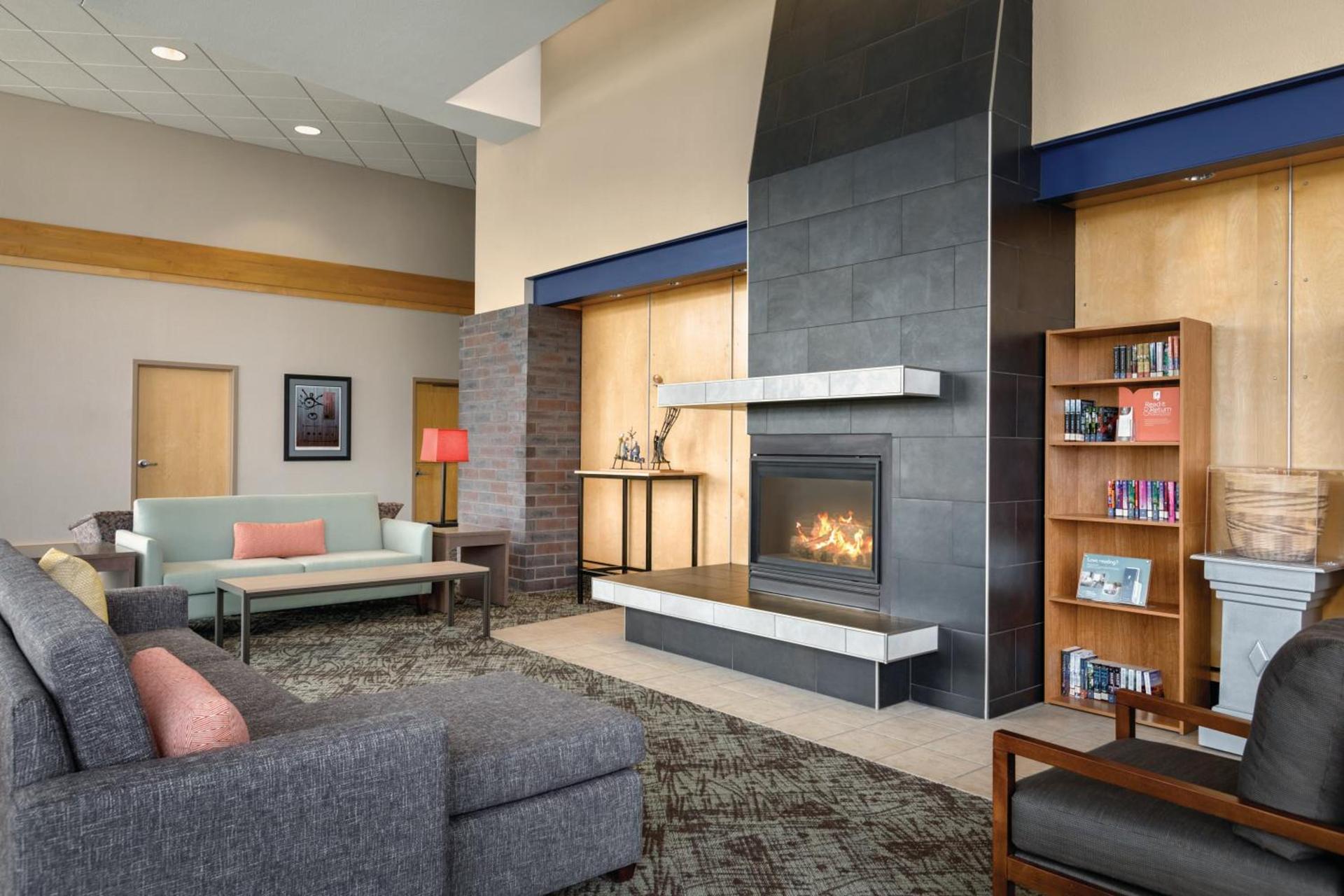 Country Inn & Suites by Radisson, Fergus Falls, MN photo 37