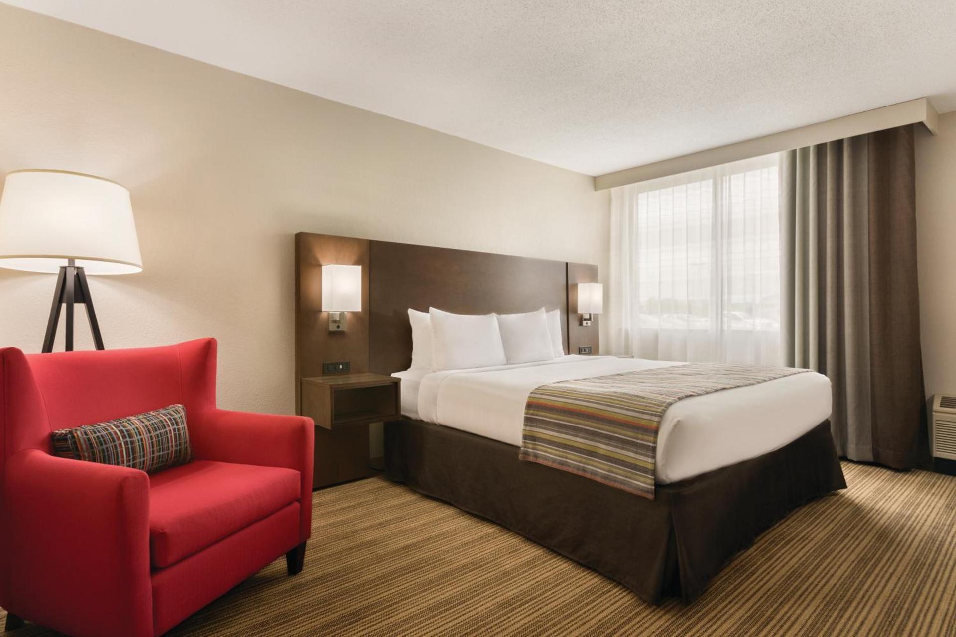 Country Inn & Suites by Radisson, Fergus Falls, MN photo 32