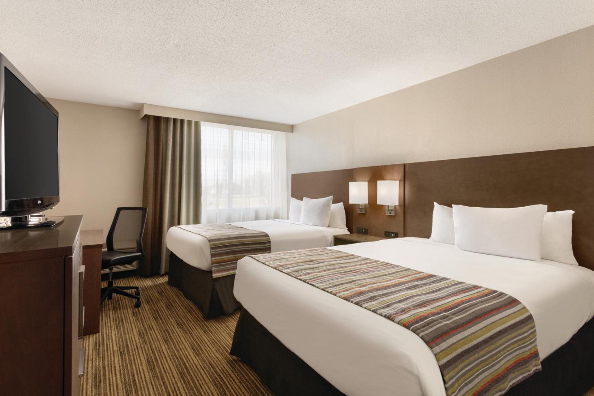 Country Inn & Suites by Radisson, Fergus Falls, MN photo 51