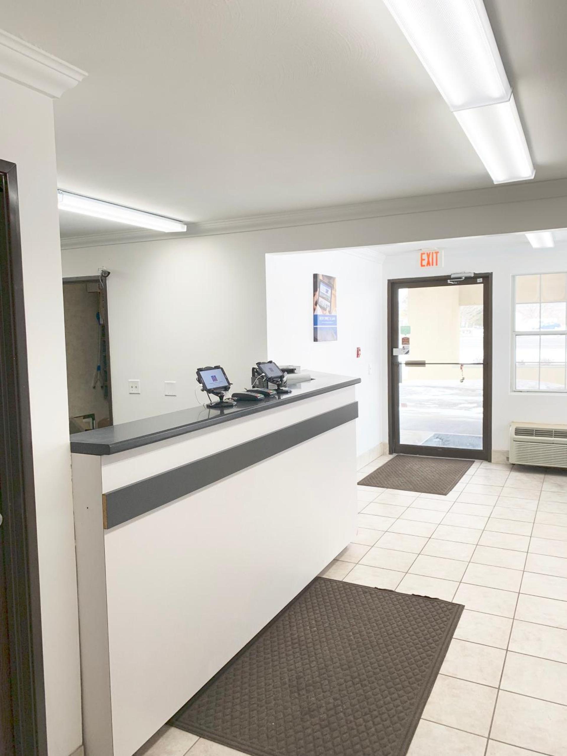 Motel 6 McGraw, NY - Cortland photo 6